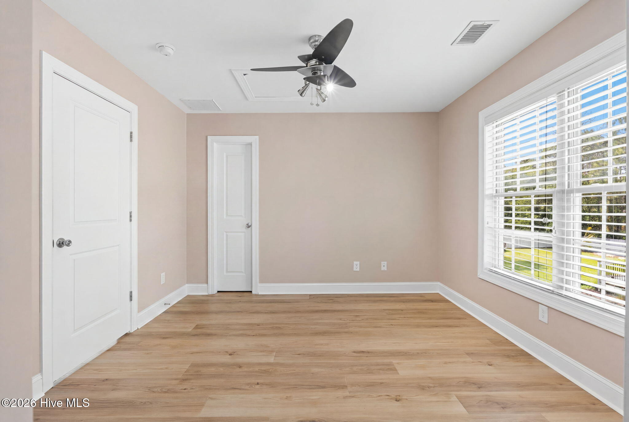 832 S Shore Drive Property Photo 27