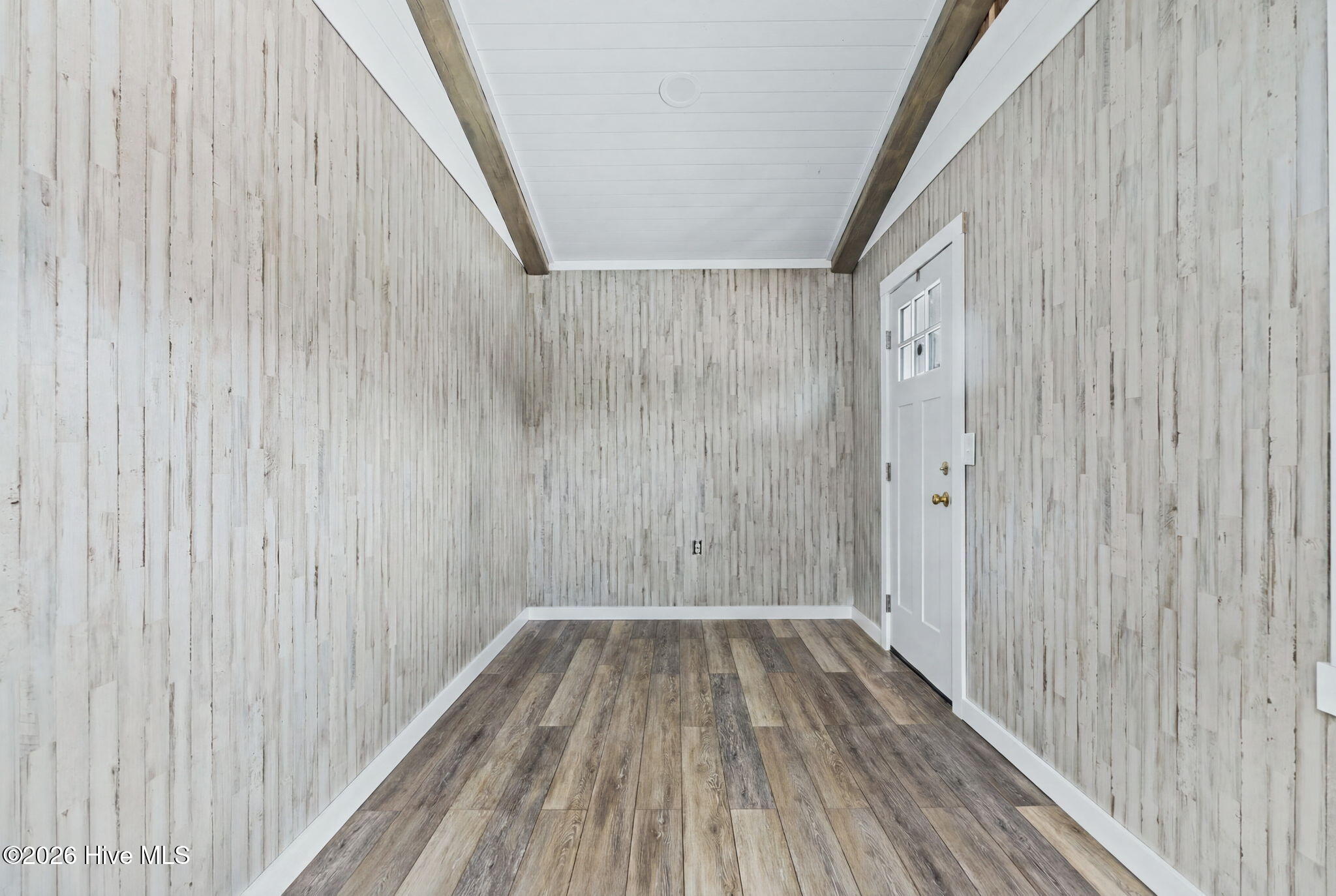 832 S Shore Drive Property Photo 37