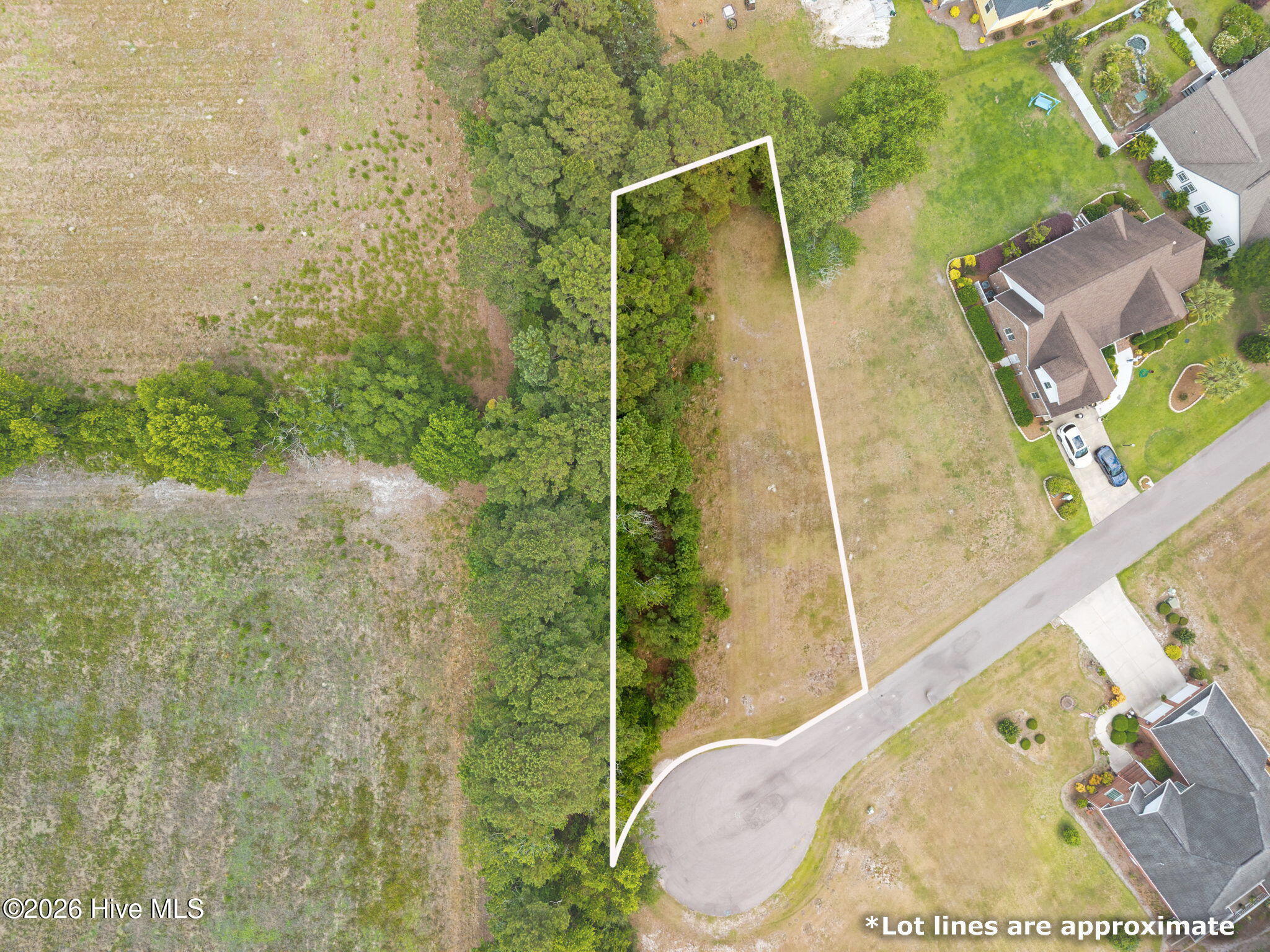 2926 31 North Court Sw Property Photo 3