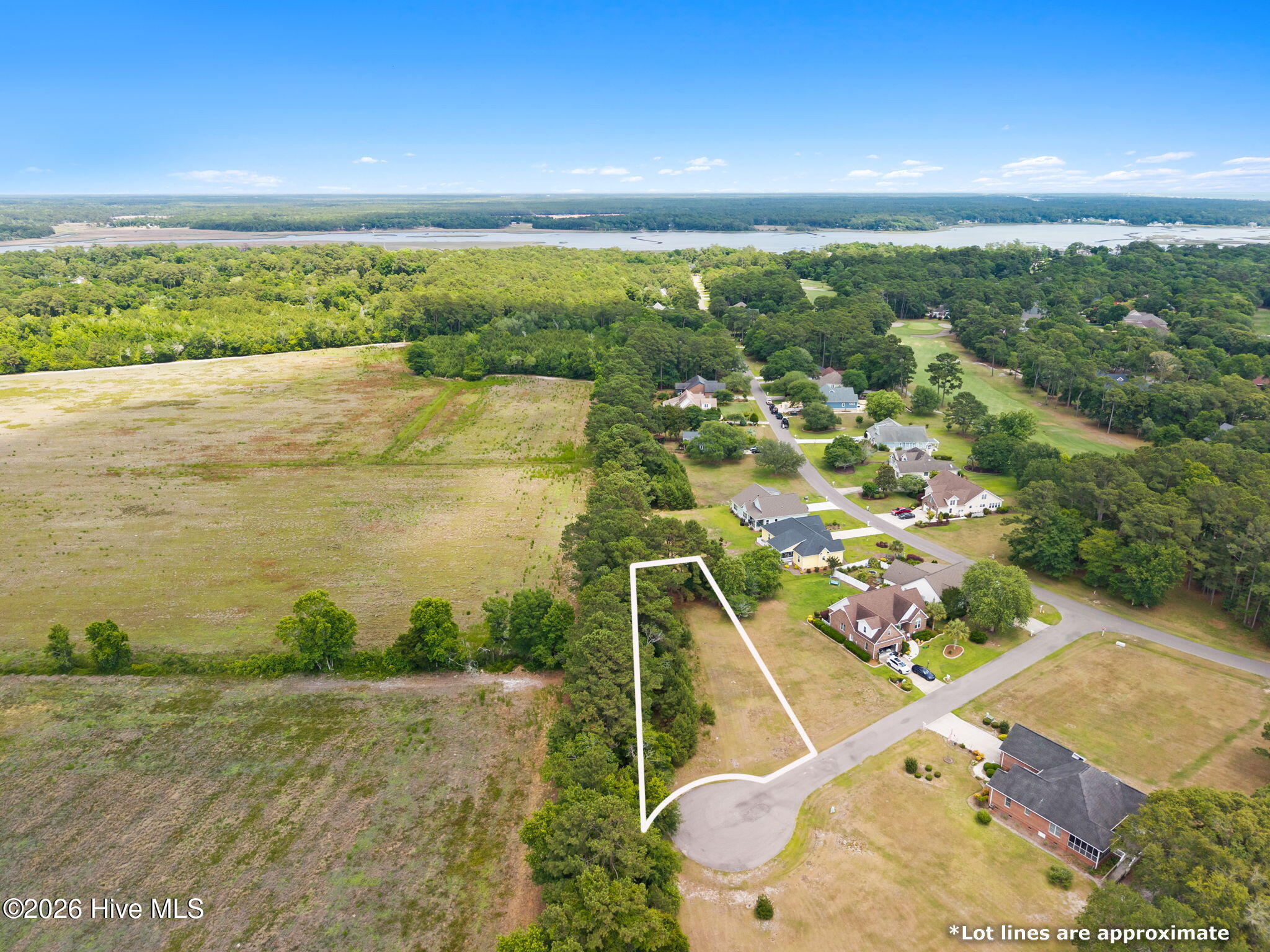2926 31 North Court Sw Property Photo 4
