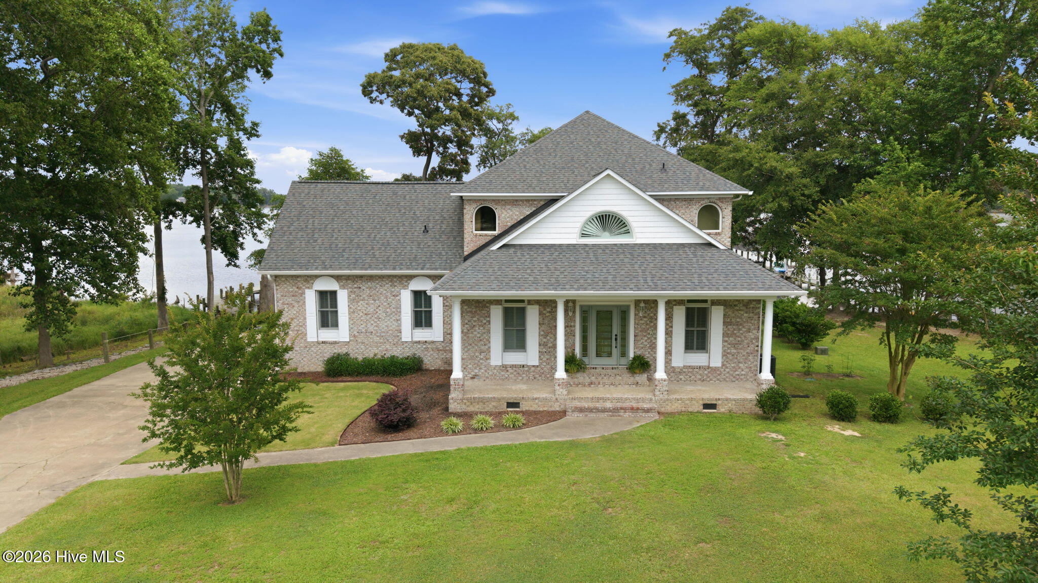 121 Sabre Point Drive