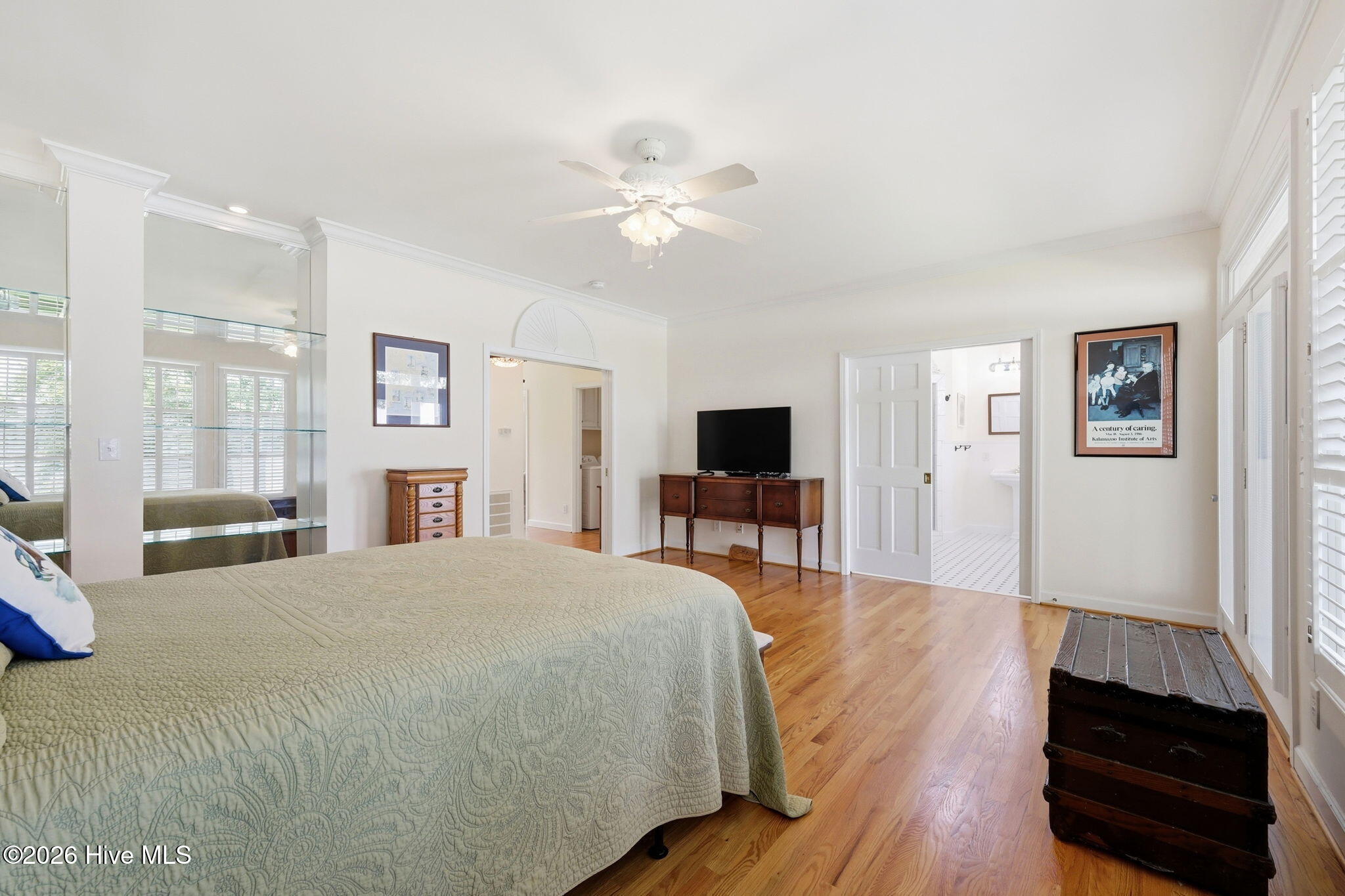 121 Sabre Point Drive Property Photo 13