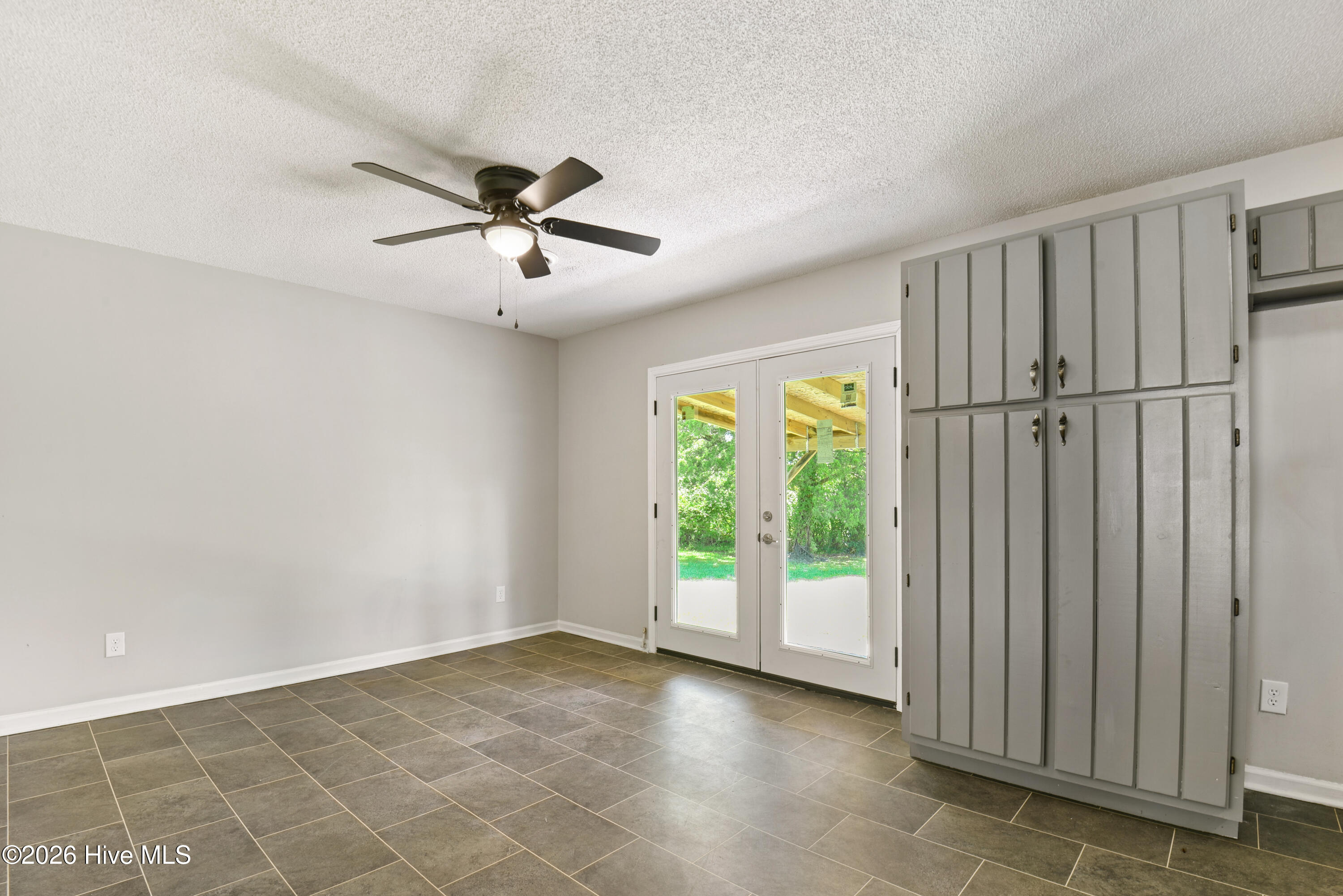 1017 Jennifer Drive Property Photo 6