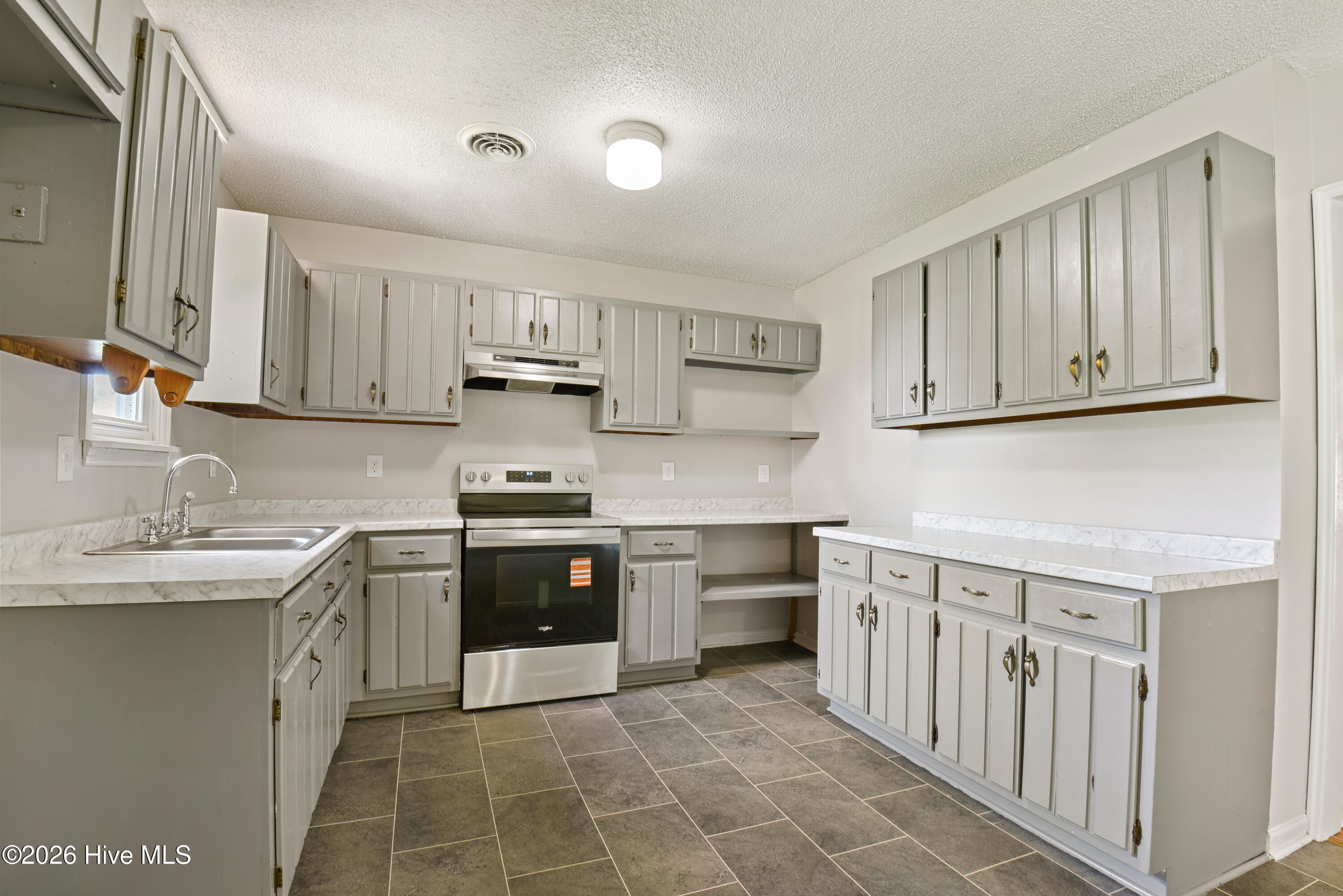 1017 Jennifer Drive Property Photo 10