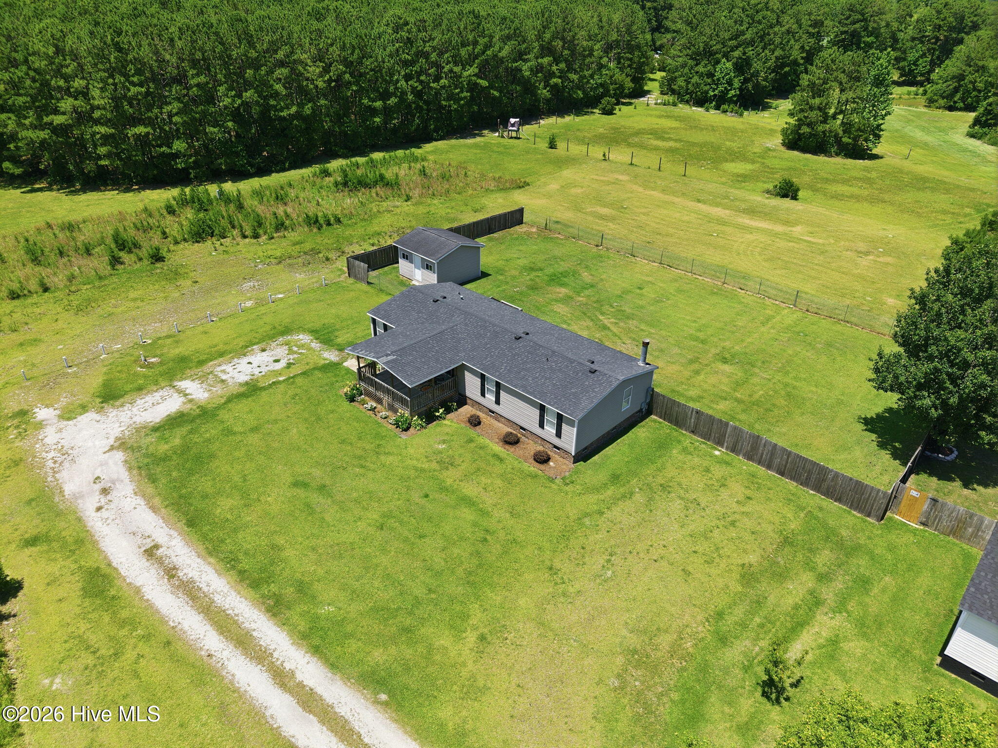 204 Kings Parkway Property Photo 5