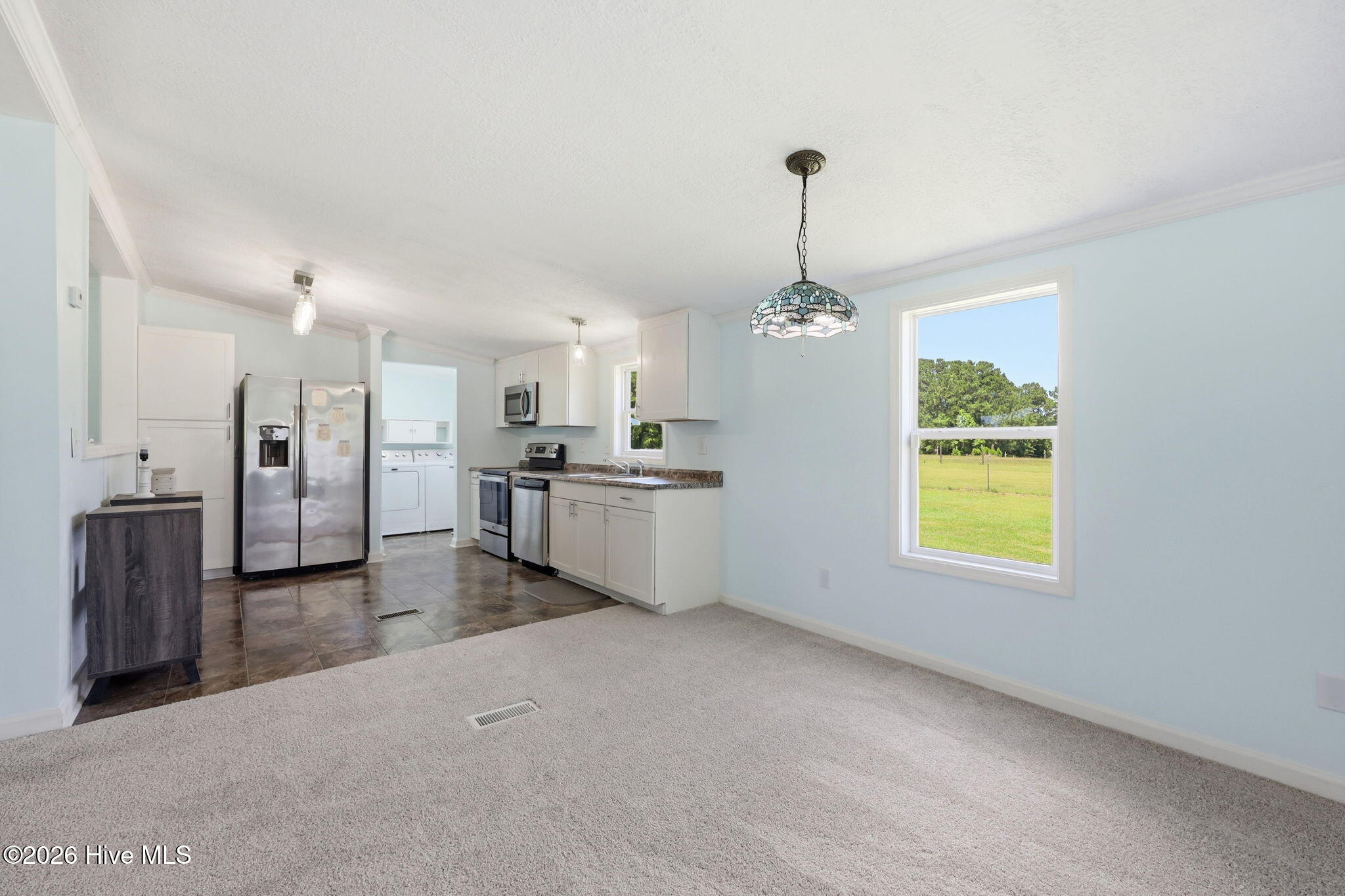 204 Kings Parkway Property Photo 14