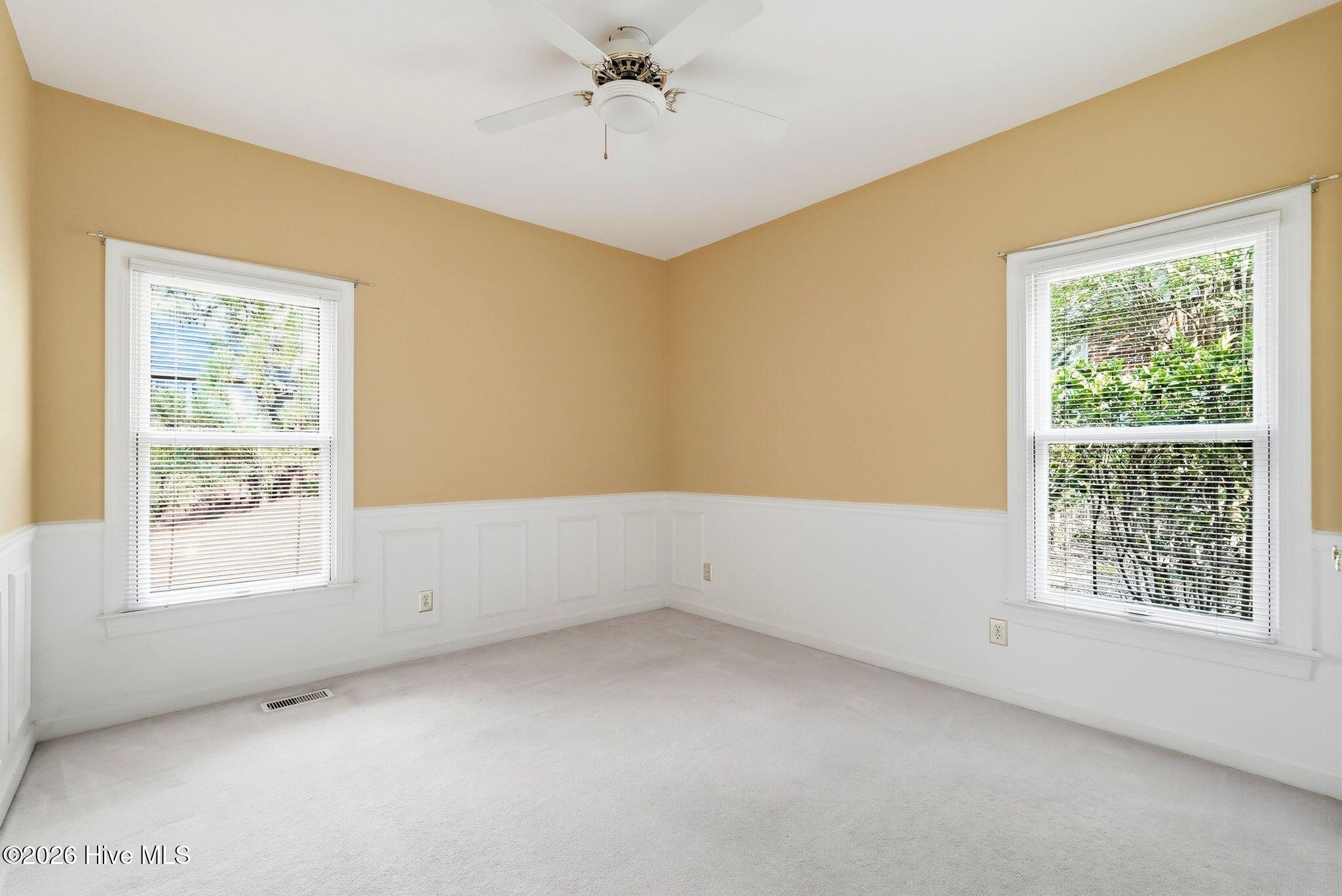7 Riviera Drive Property Photo 31