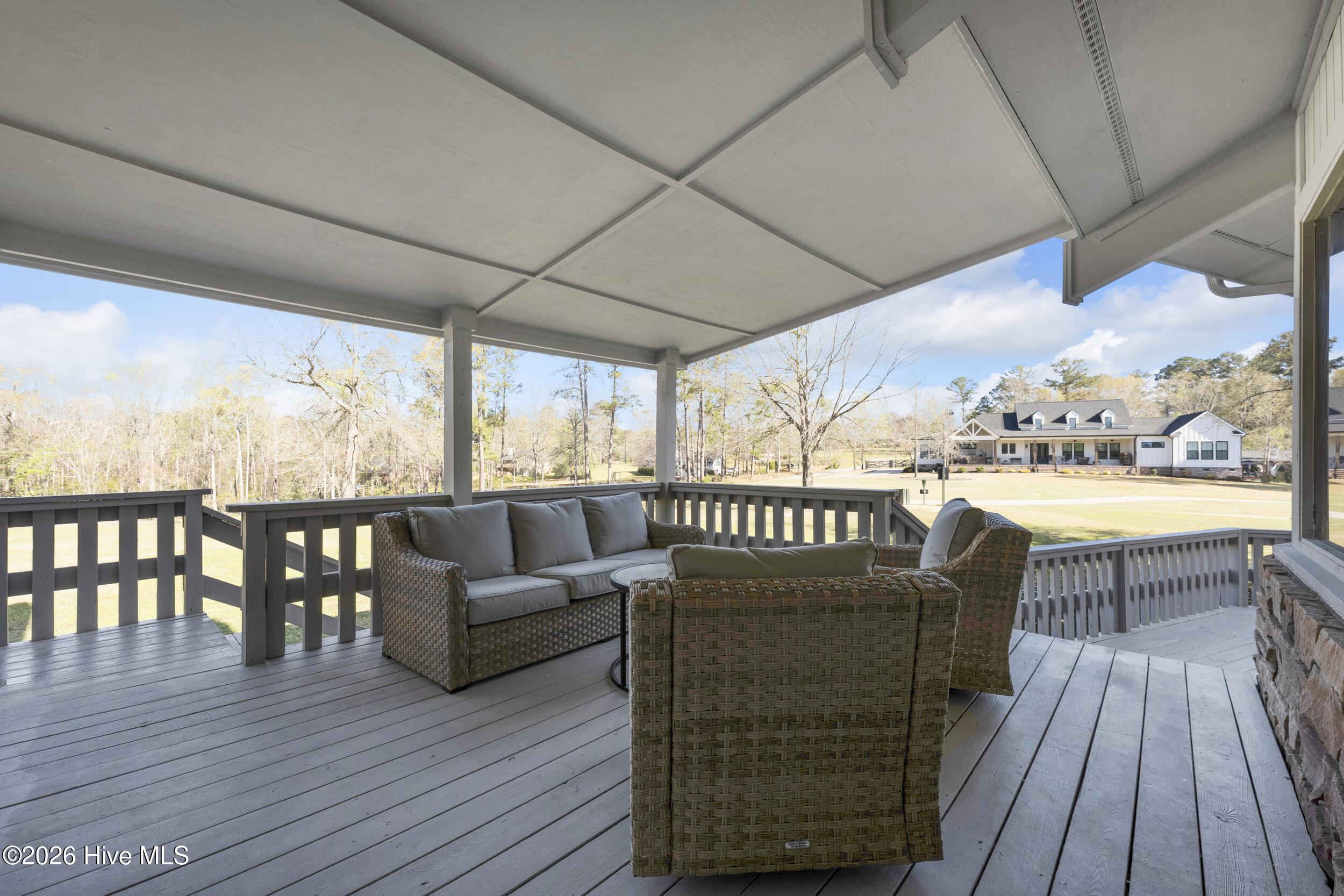 401 S Lake Drive Property Photo 40