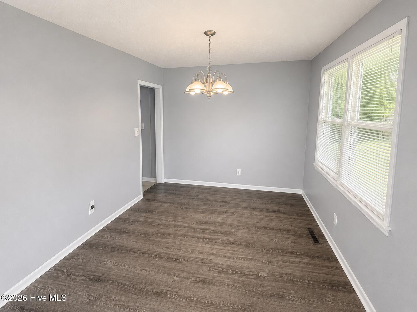 411 Quail Drive Property Photo 6