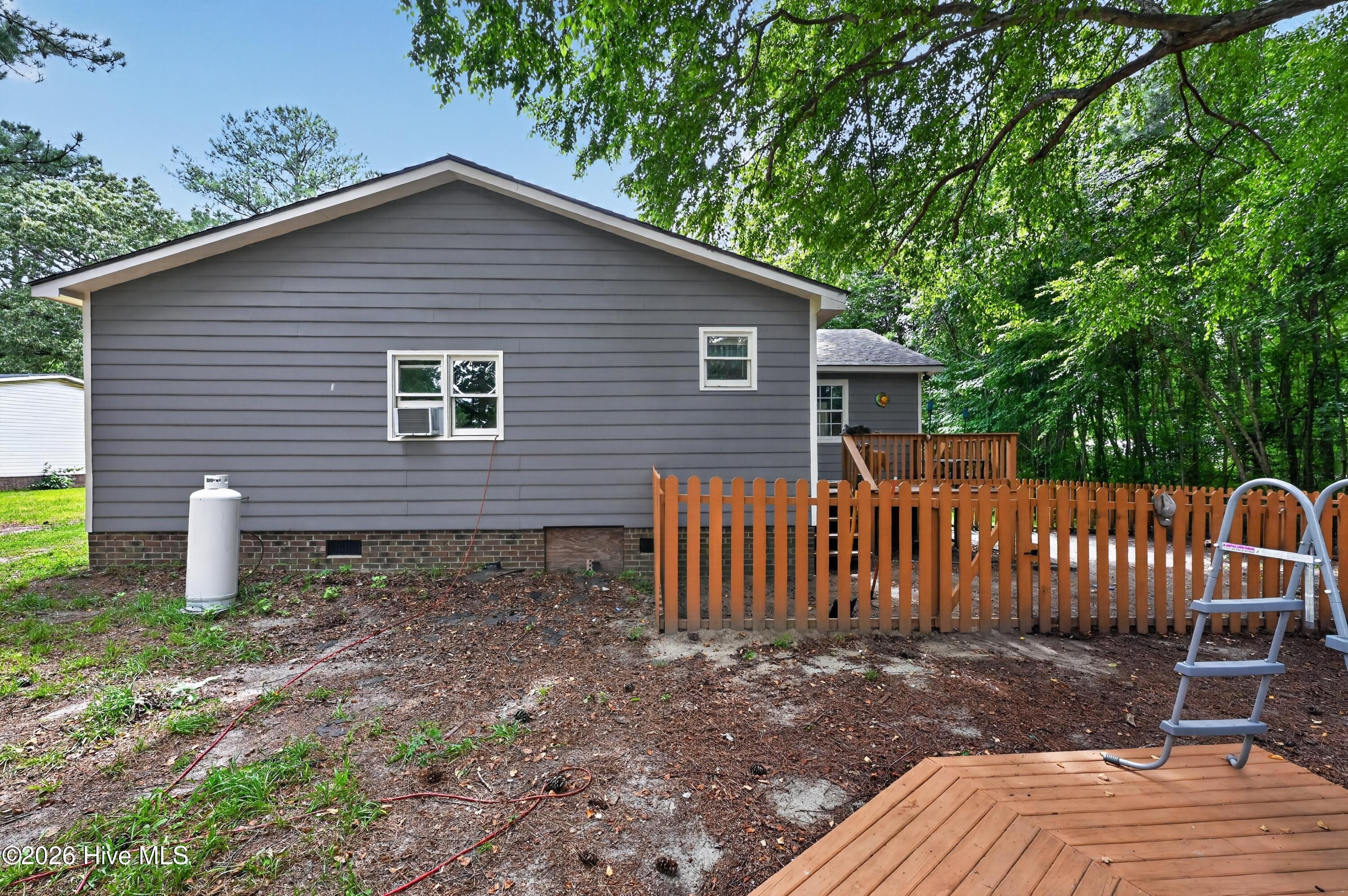 109 Snowden Street Property Photo 27