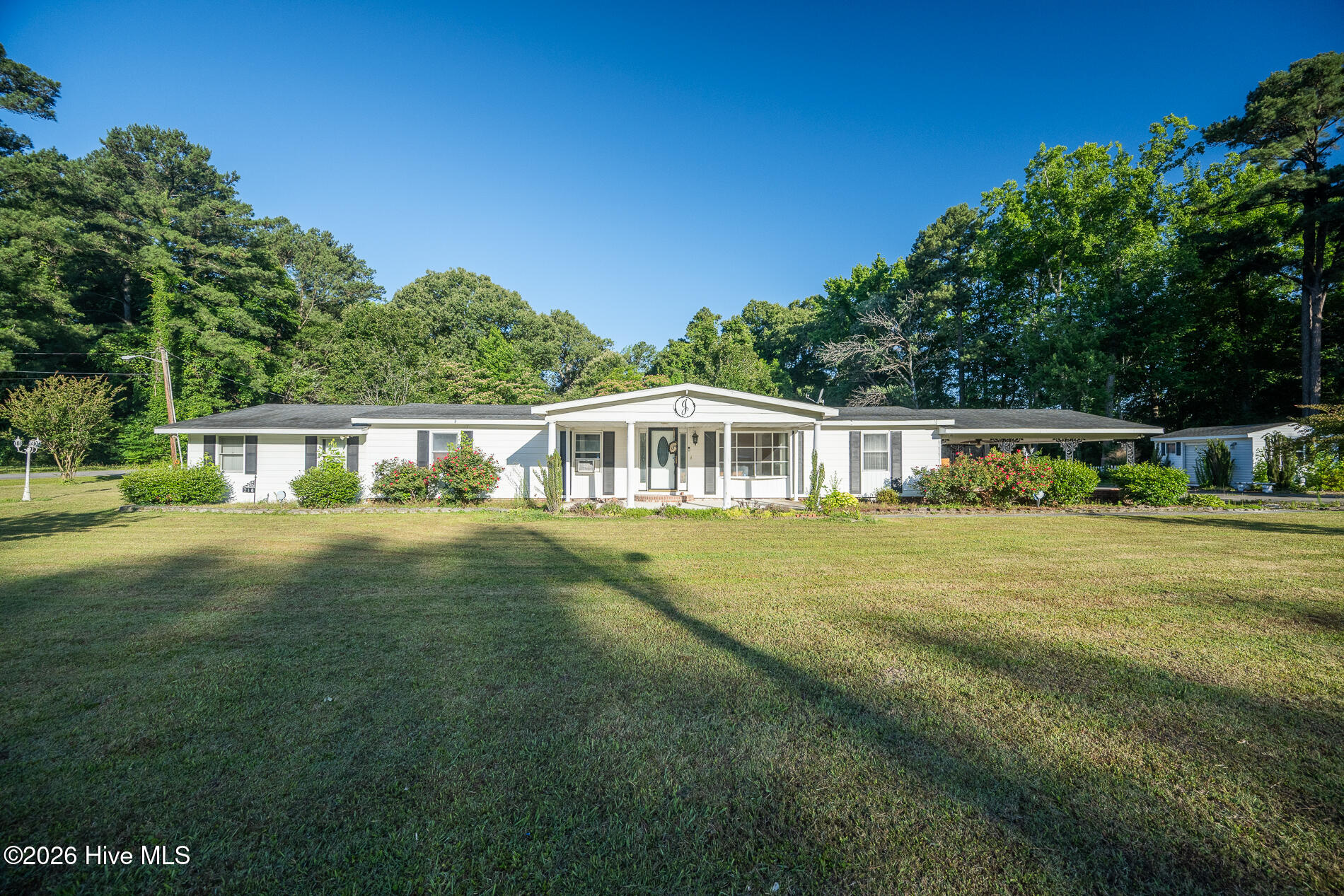 210 Hines Avenue Property Photo 1