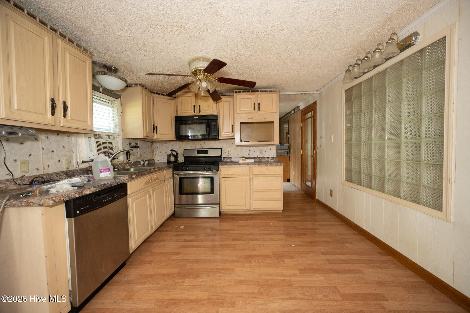 210 Hines Avenue Property Photo 19