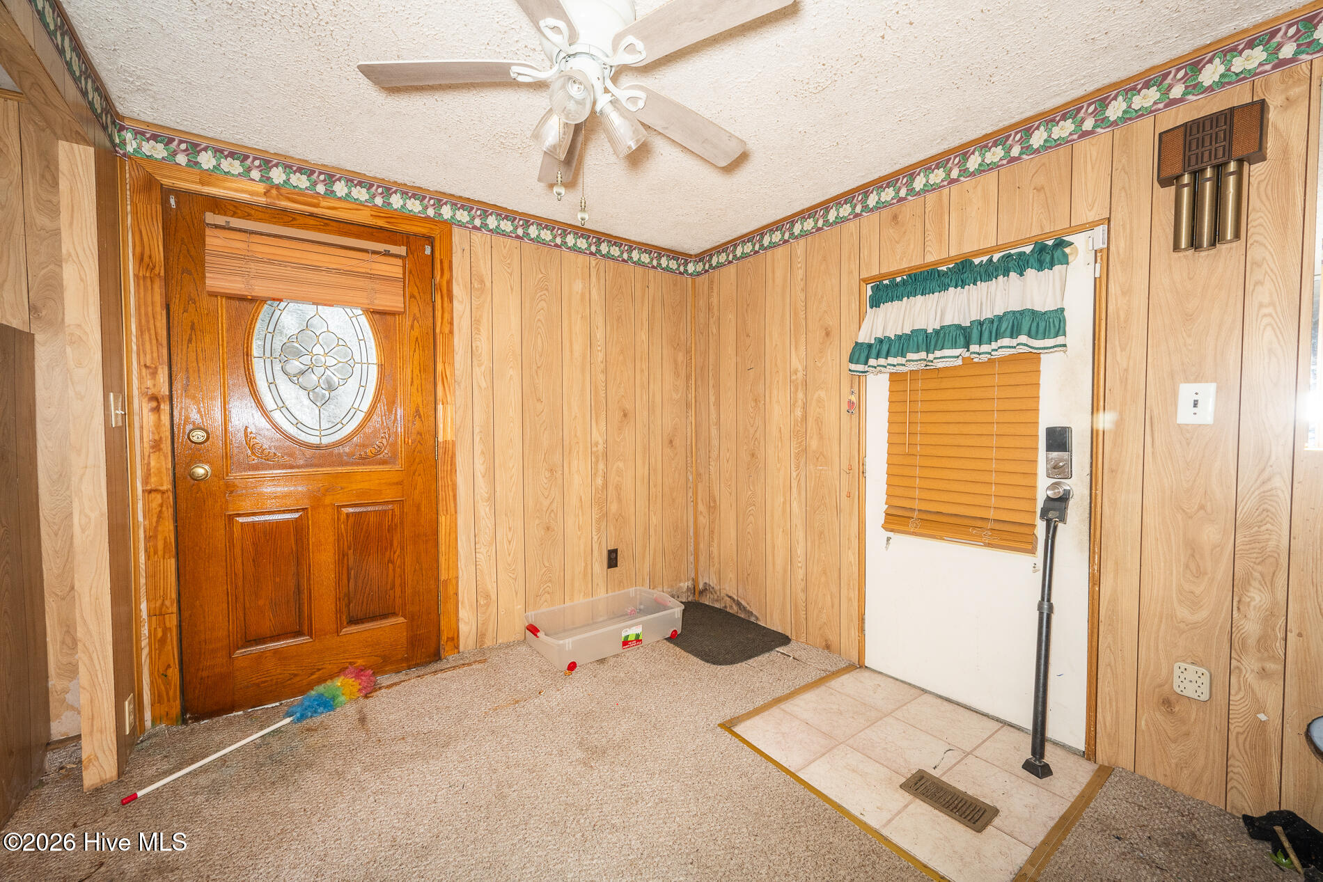 210 Hines Avenue Property Photo 22