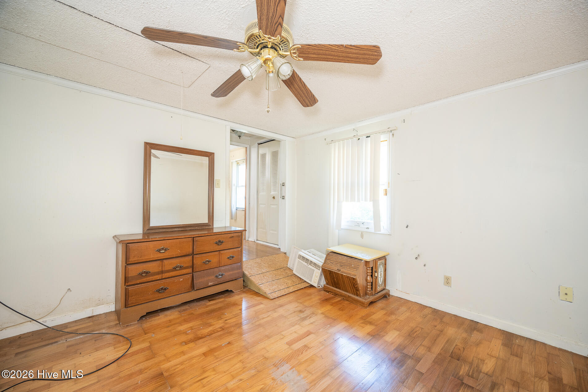 210 Hines Avenue Property Photo 33