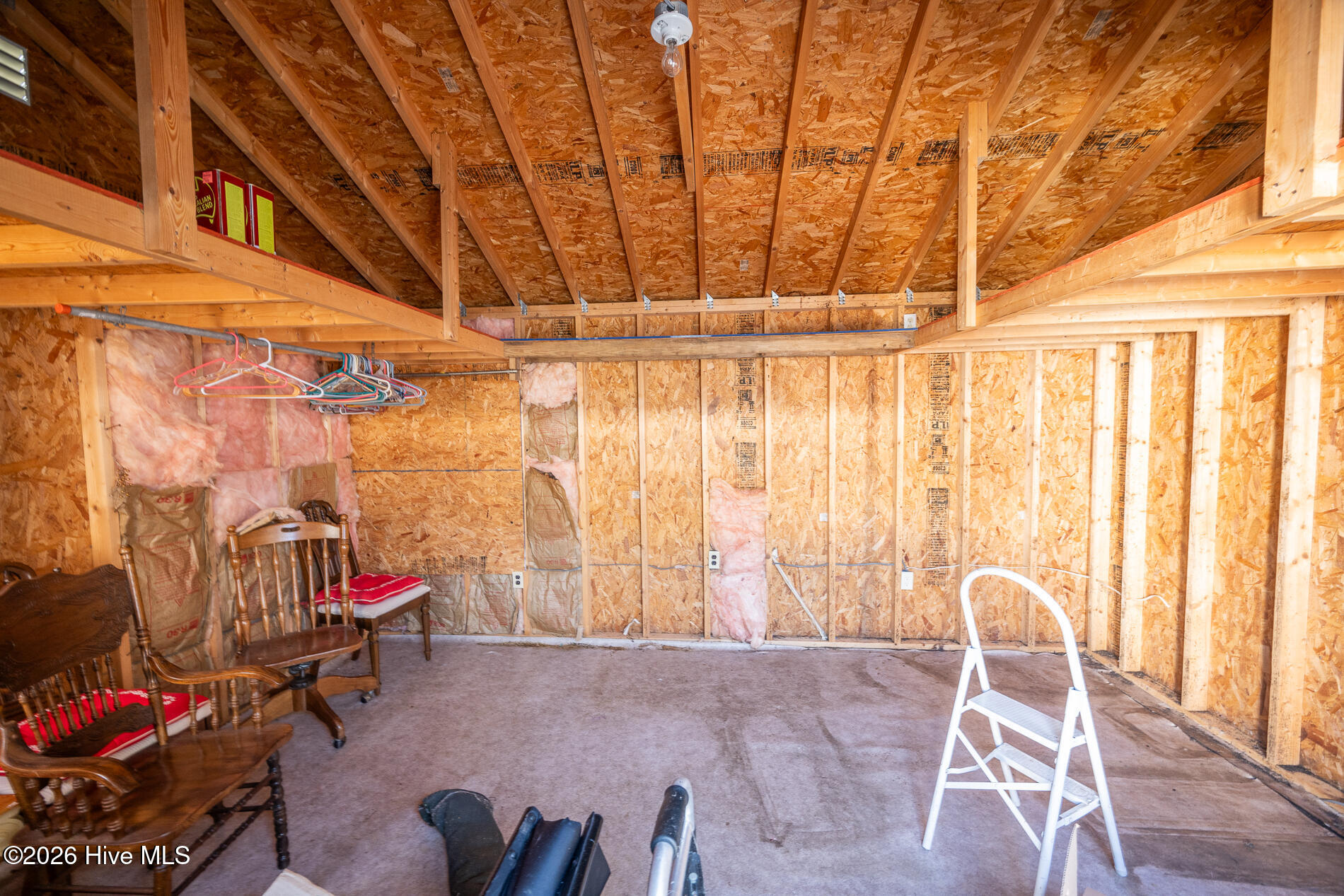 210 Hines Avenue Property Photo 36
