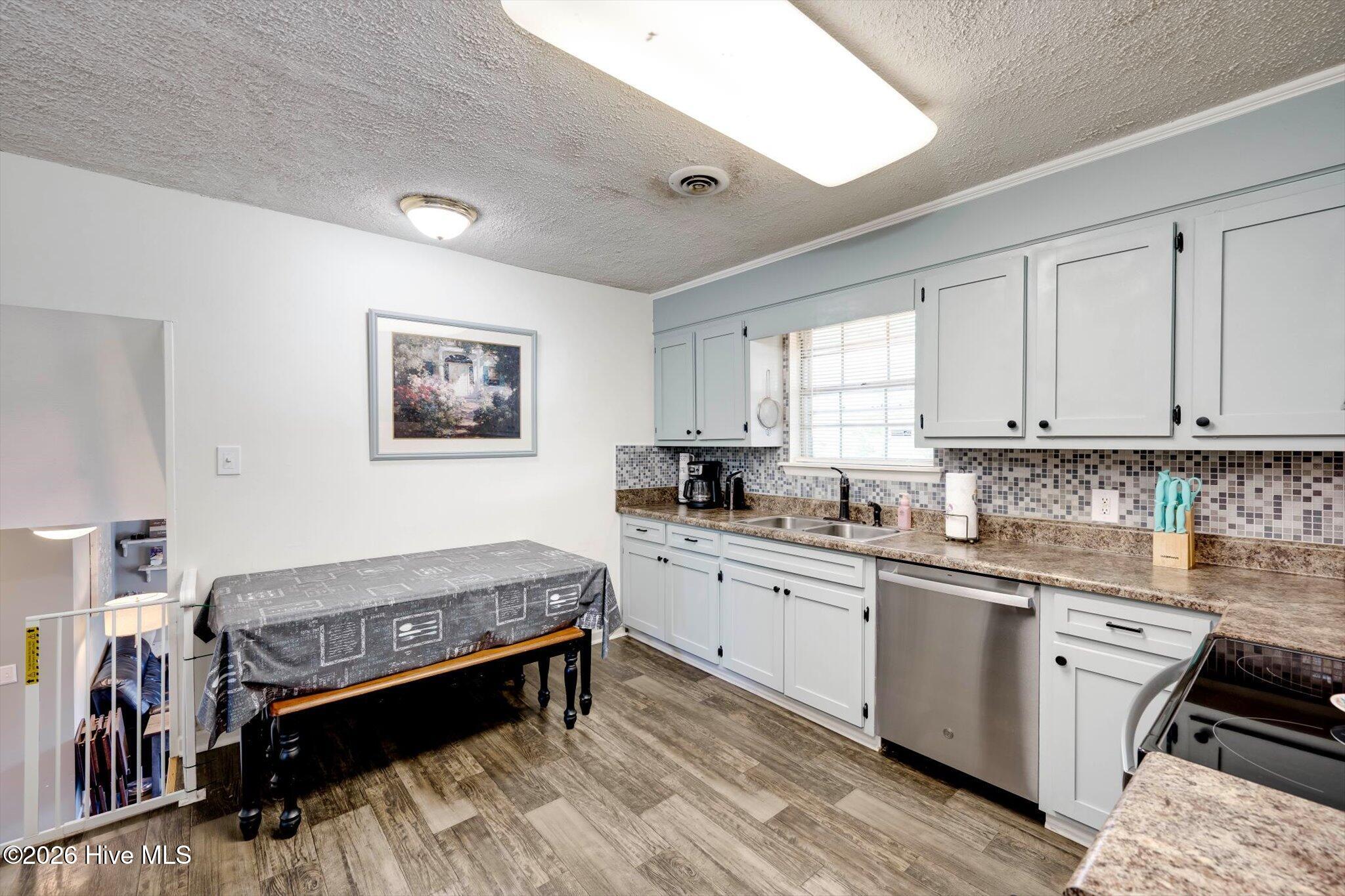 3031 Sterling Road Property Photo 15