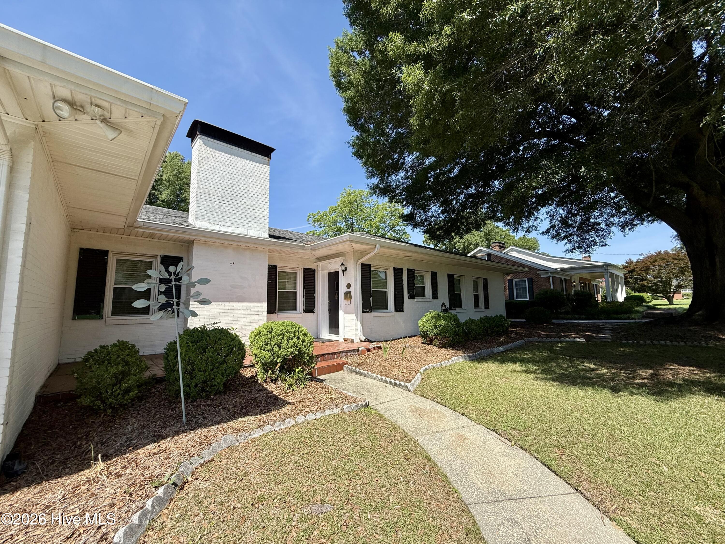 103 Finch Street Property Photo 2