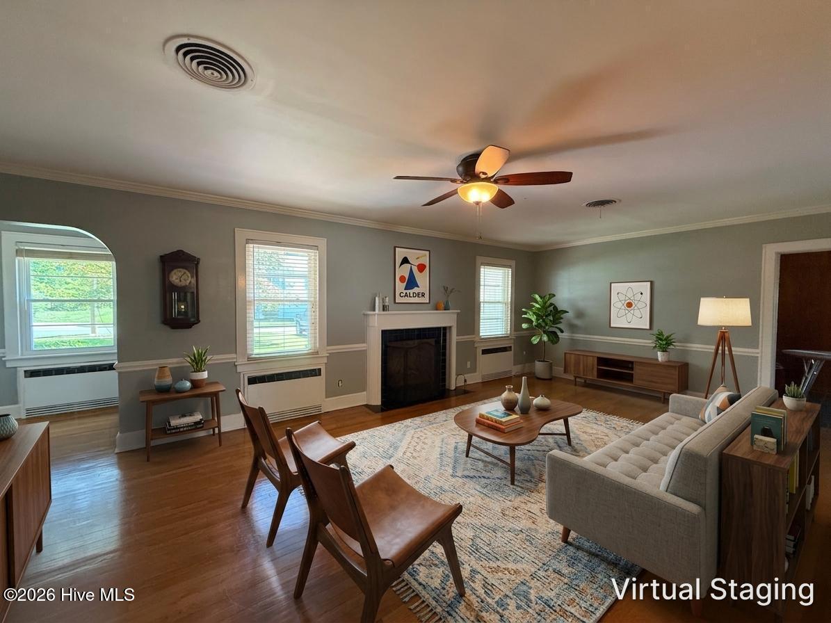103 Finch Street Property Photo 8