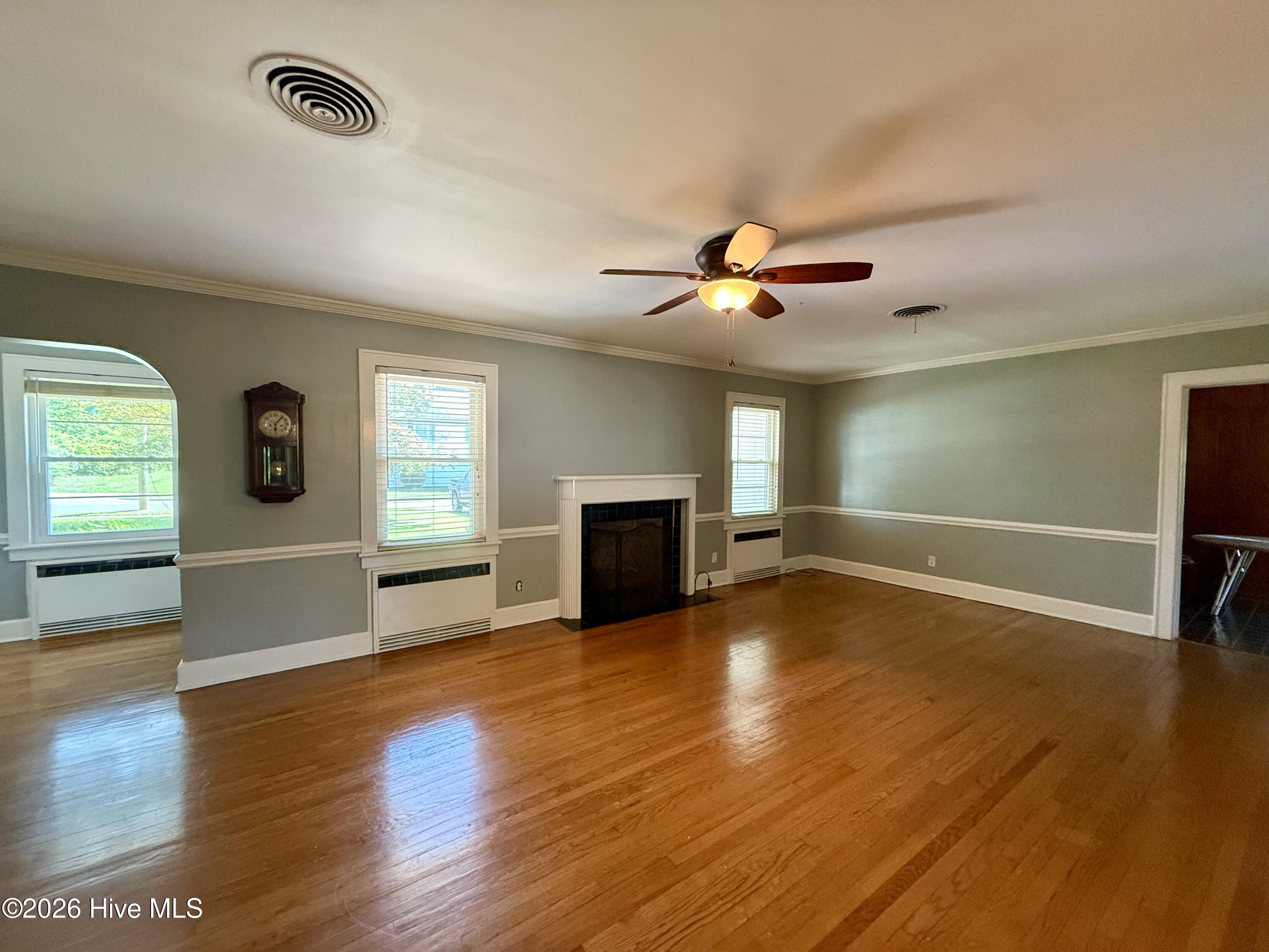 103 Finch Street Property Photo 9
