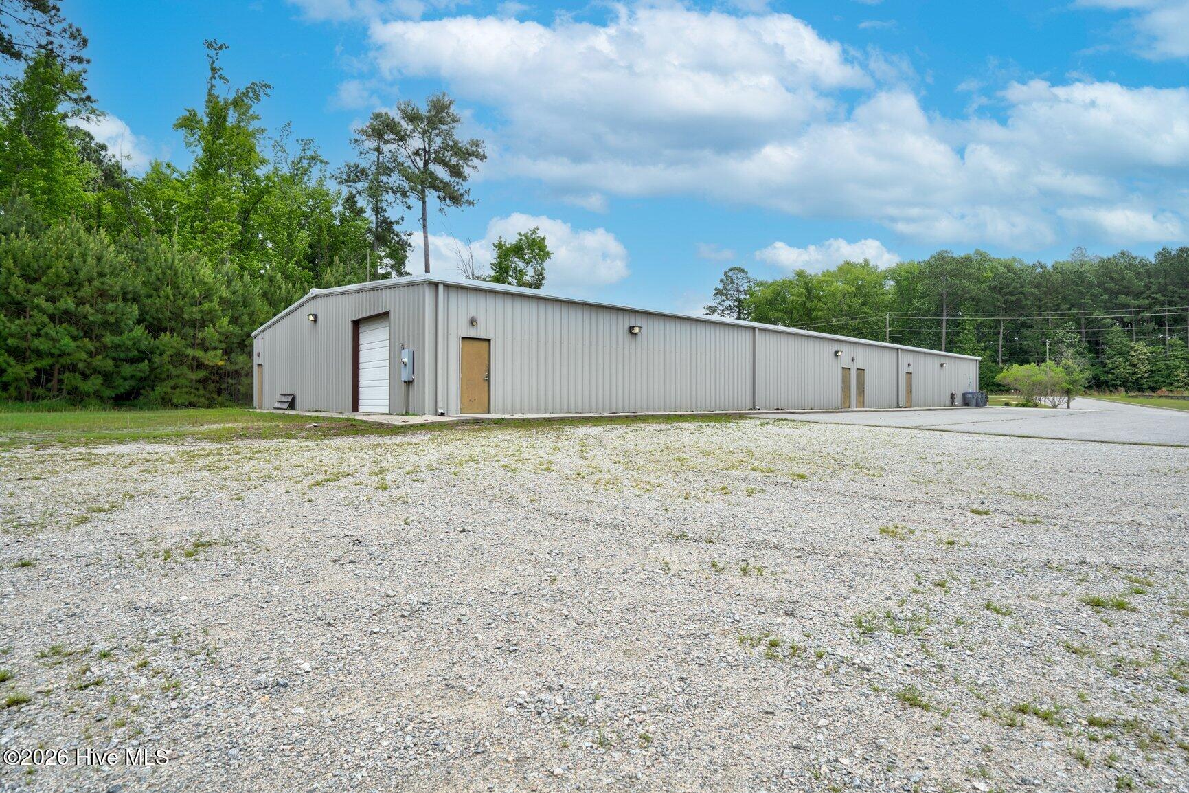 2040 Fenner Road Property Photo 3