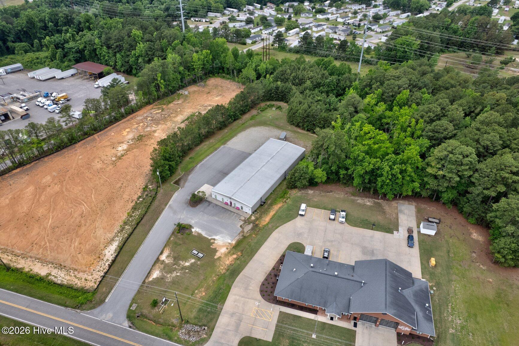 2040 Fenner Road Property Photo 8