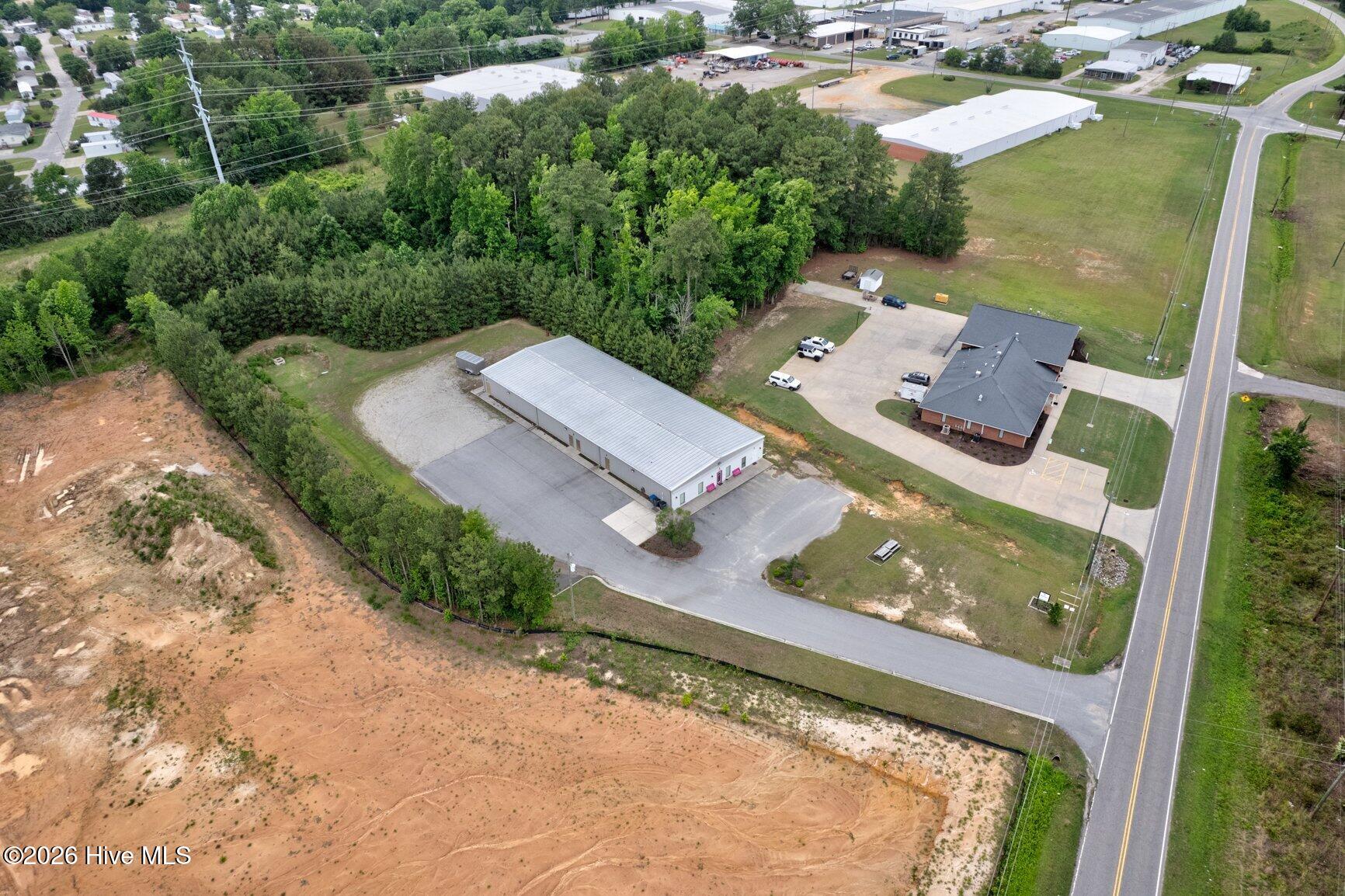 2040 Fenner Road Property Photo 10