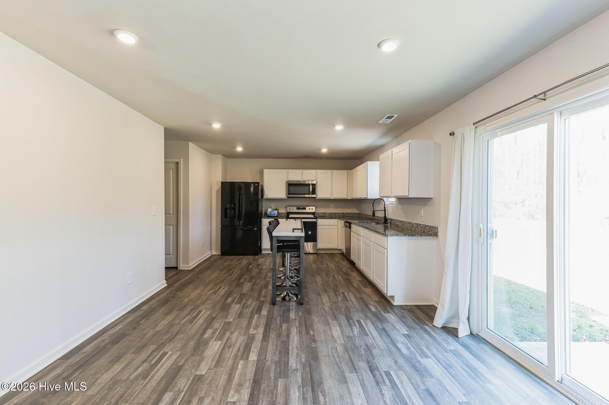 1253 Manor Drive Property Photo 11