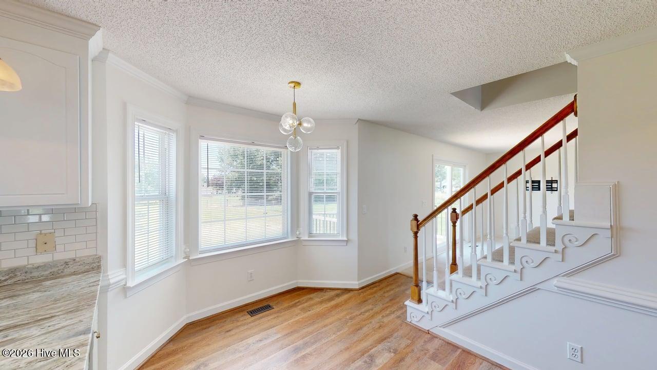 107 Cambridge Drive Property Photo 4