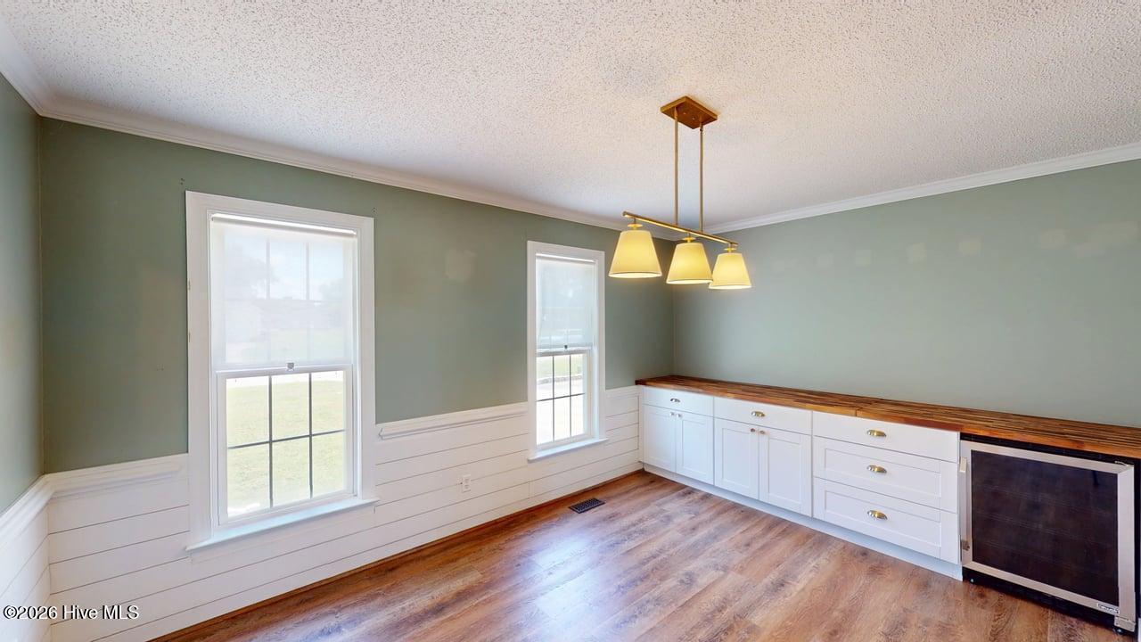107 Cambridge Drive Property Photo 8