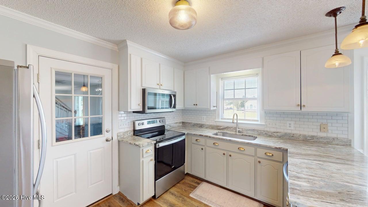 107 Cambridge Drive Property Photo 11