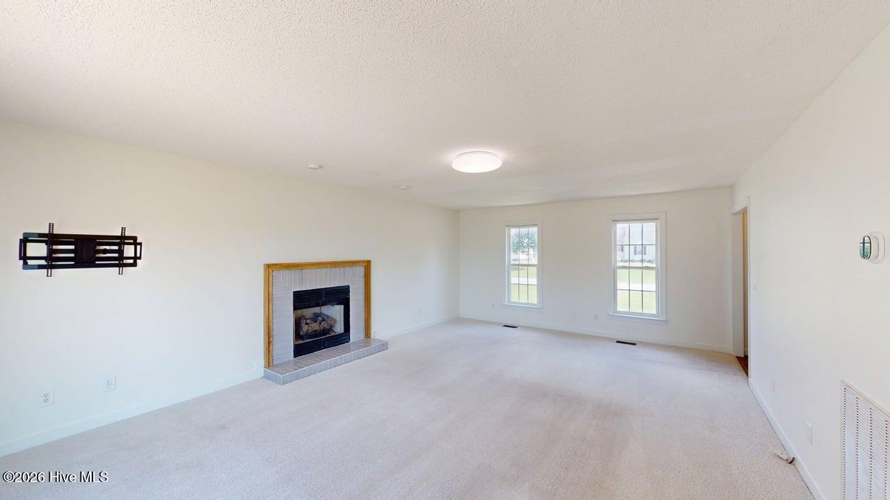 107 Cambridge Drive Property Photo 18
