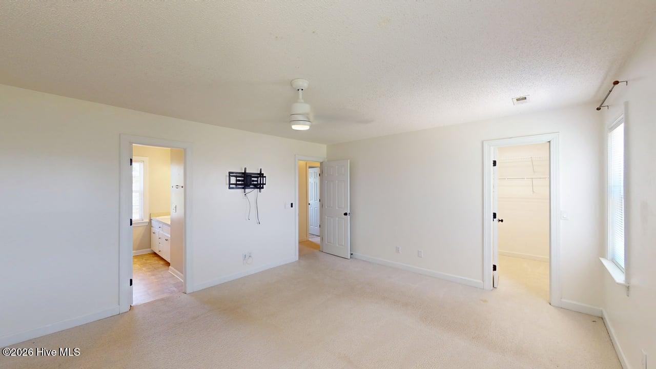 107 Cambridge Drive Property Photo 34