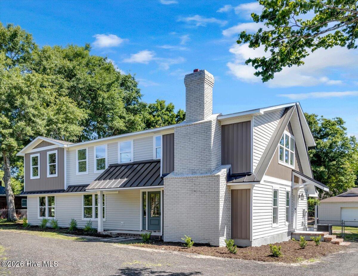 2950 Scotts Hill Loop Road Property Photo 1