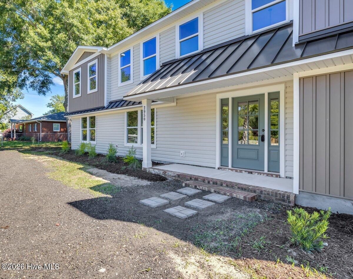 2950 Scotts Hill Loop Road Property Photo 3