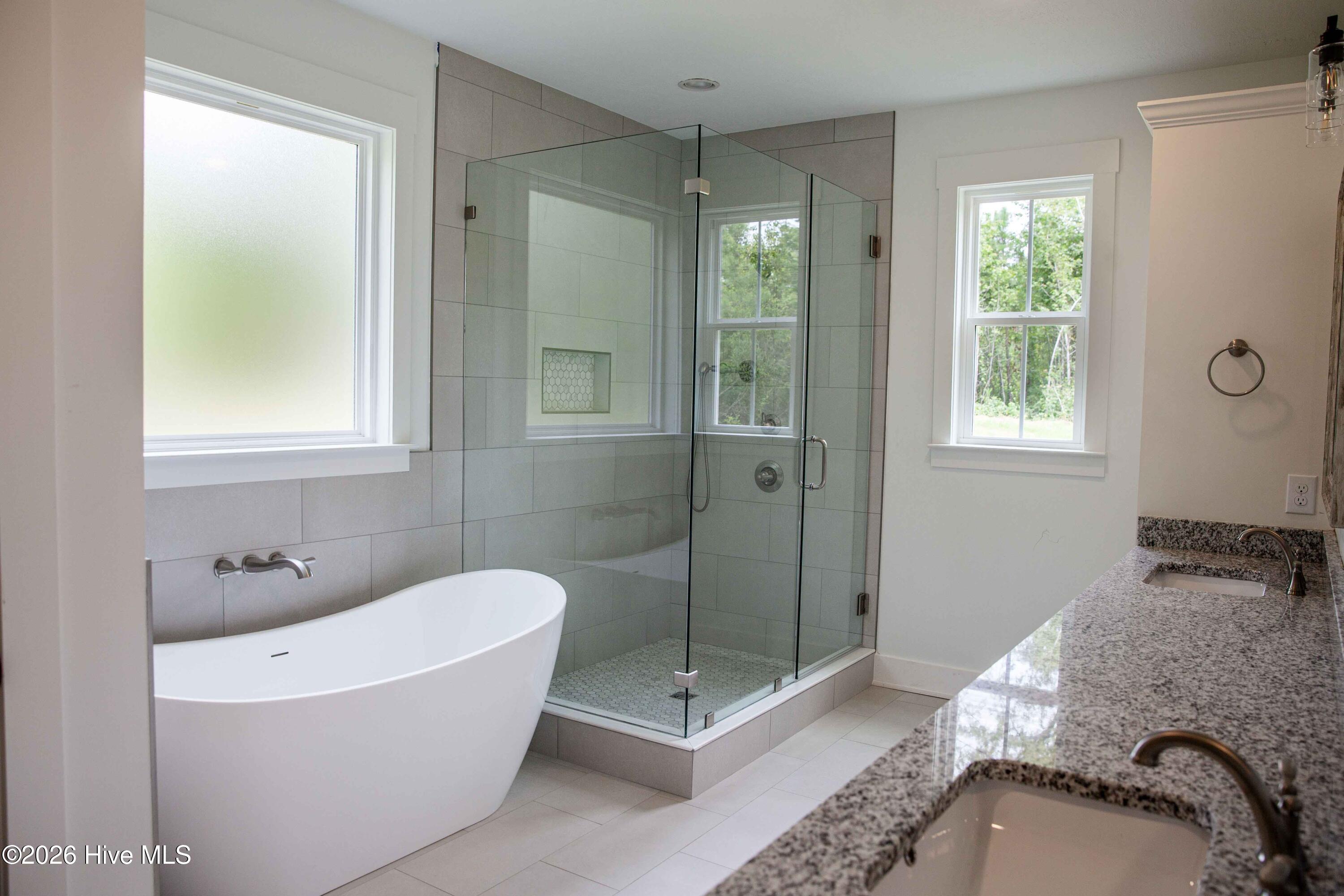 916 Fairbourne Drive Property Photo 19