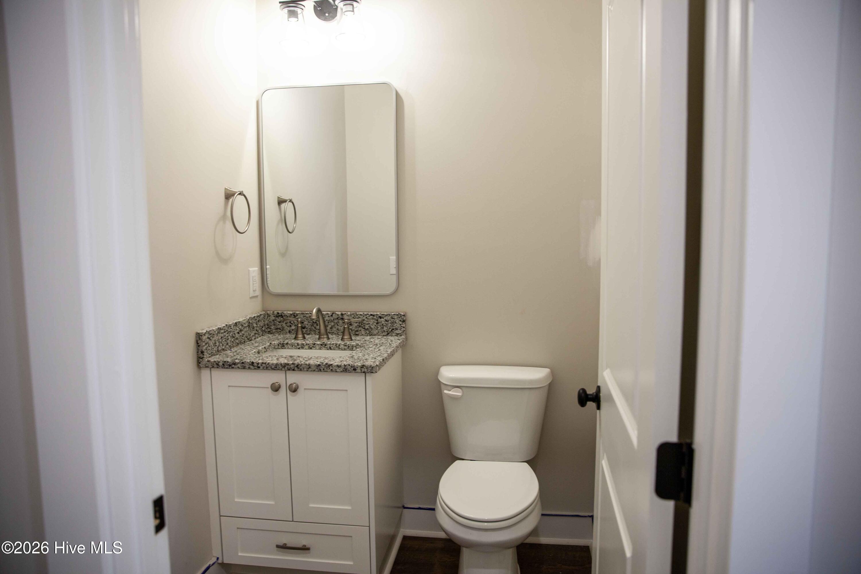 916 Fairbourne Drive Property Photo 26