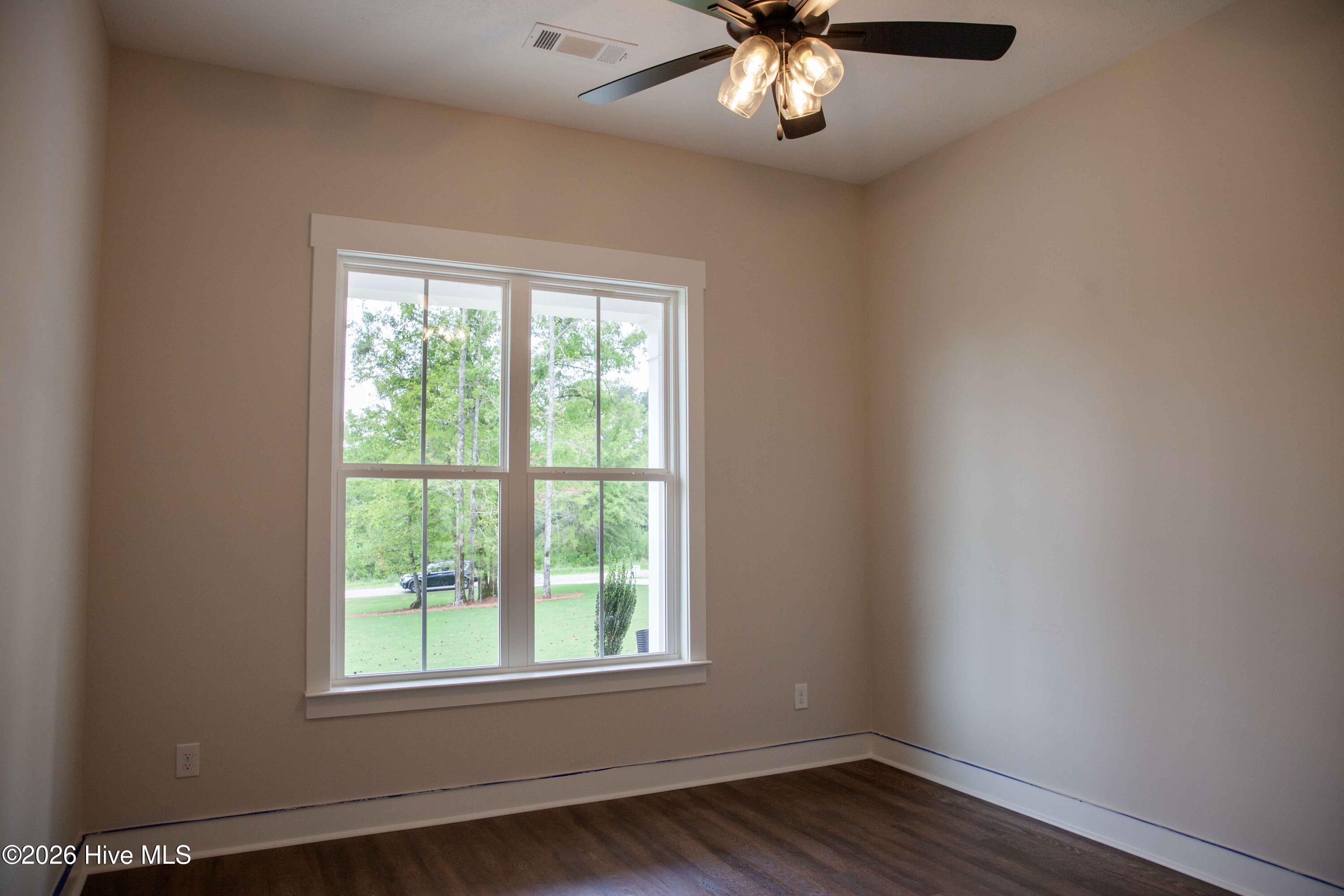 916 Fairbourne Drive Property Photo 27