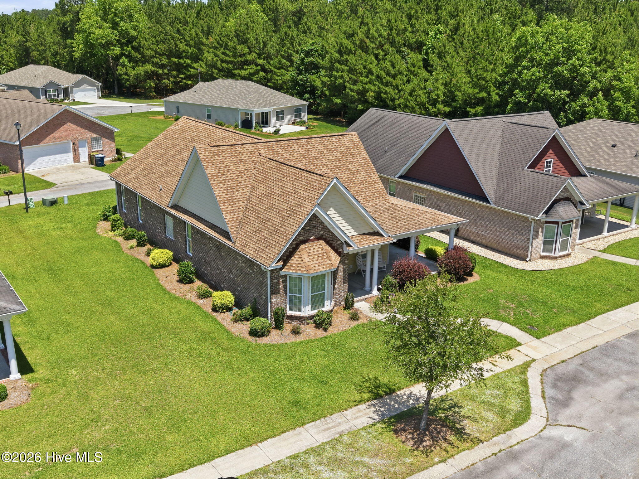 504 Somerset Drive Property Photo 4