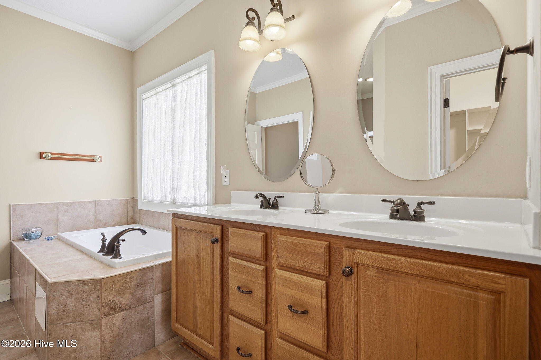 504 Somerset Drive Property Photo 37