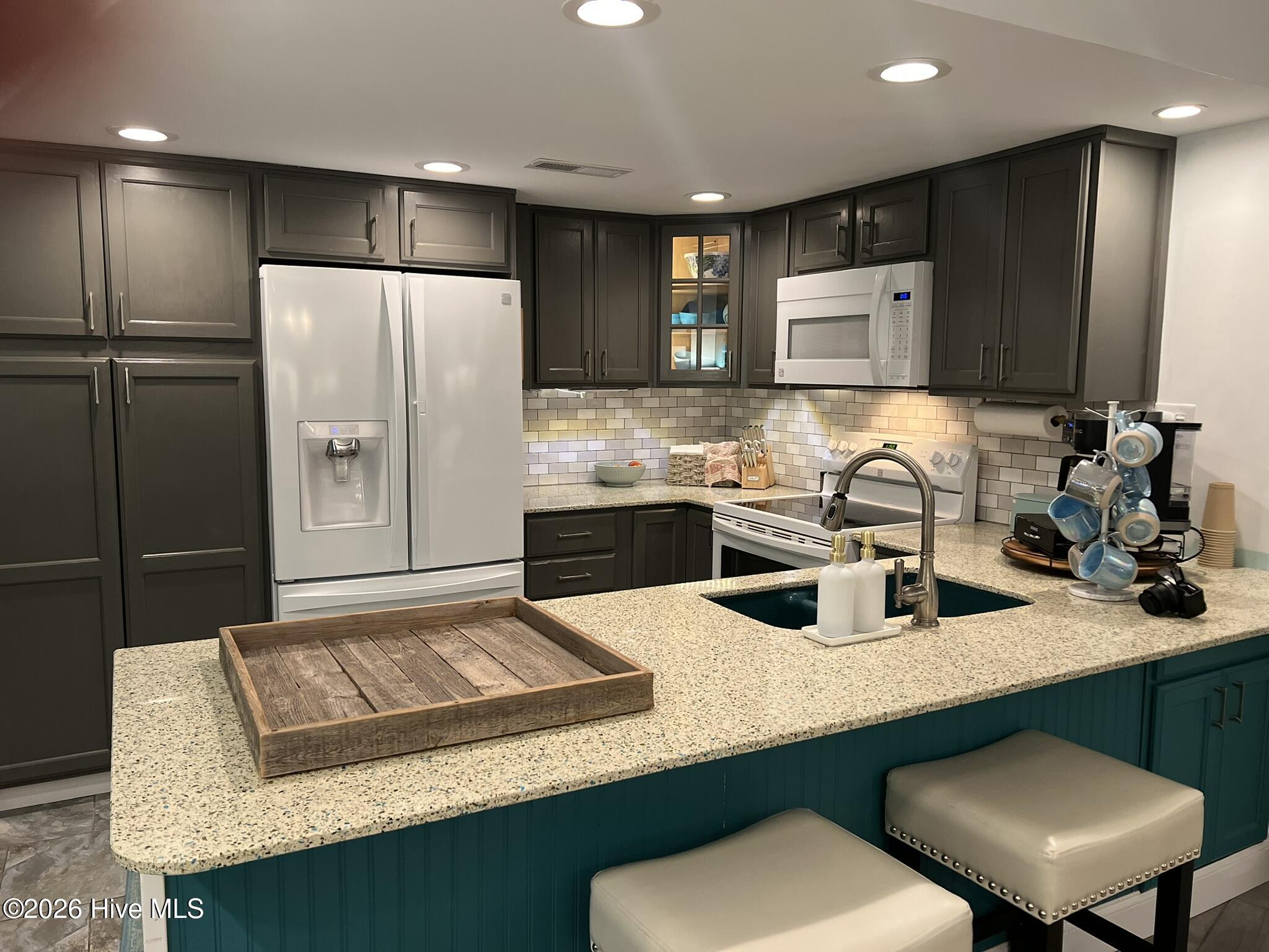 2000 New River Inlet Road Unit 1108 Property Photo 7