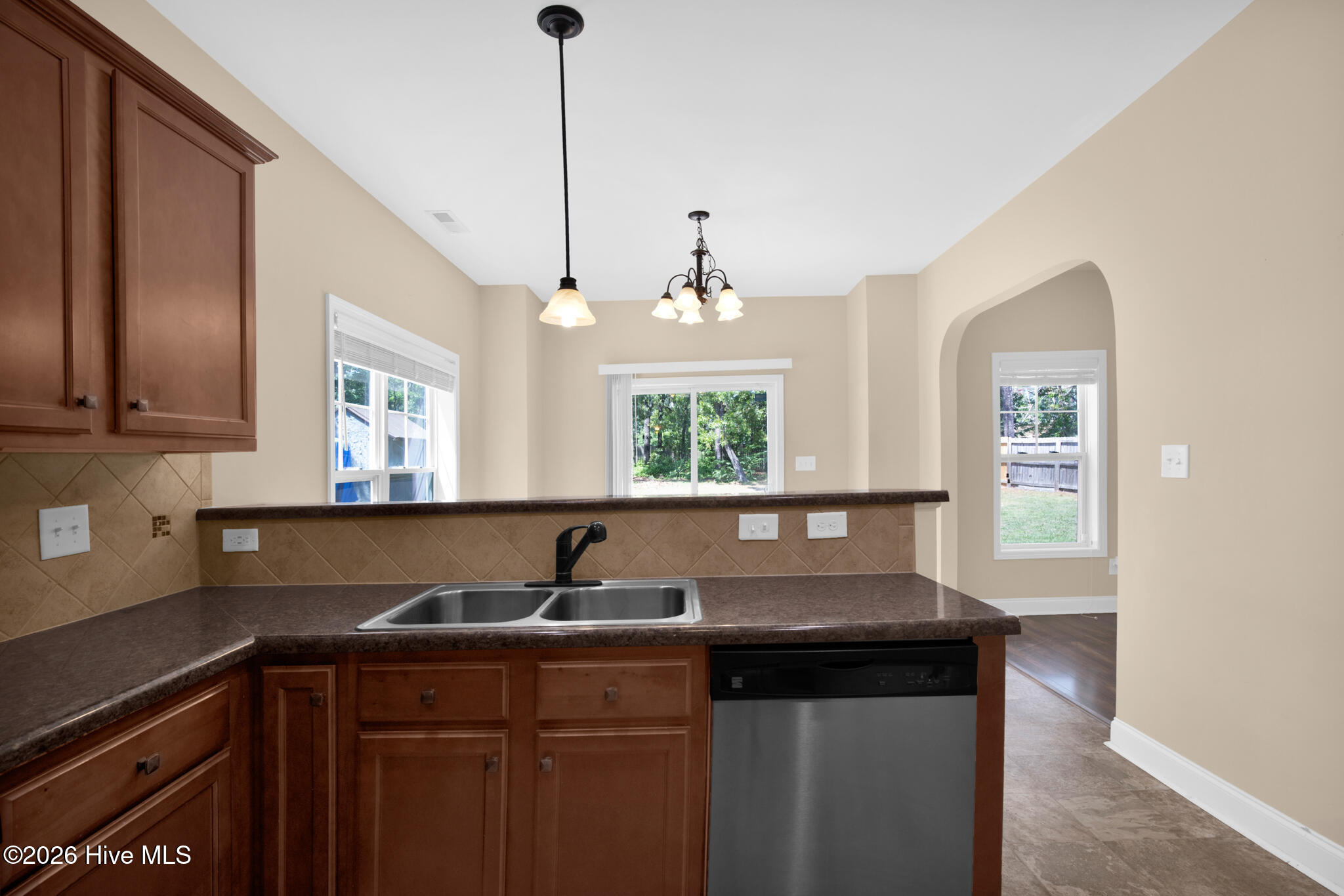 15 Douglas Acres Drive Property Photo 8