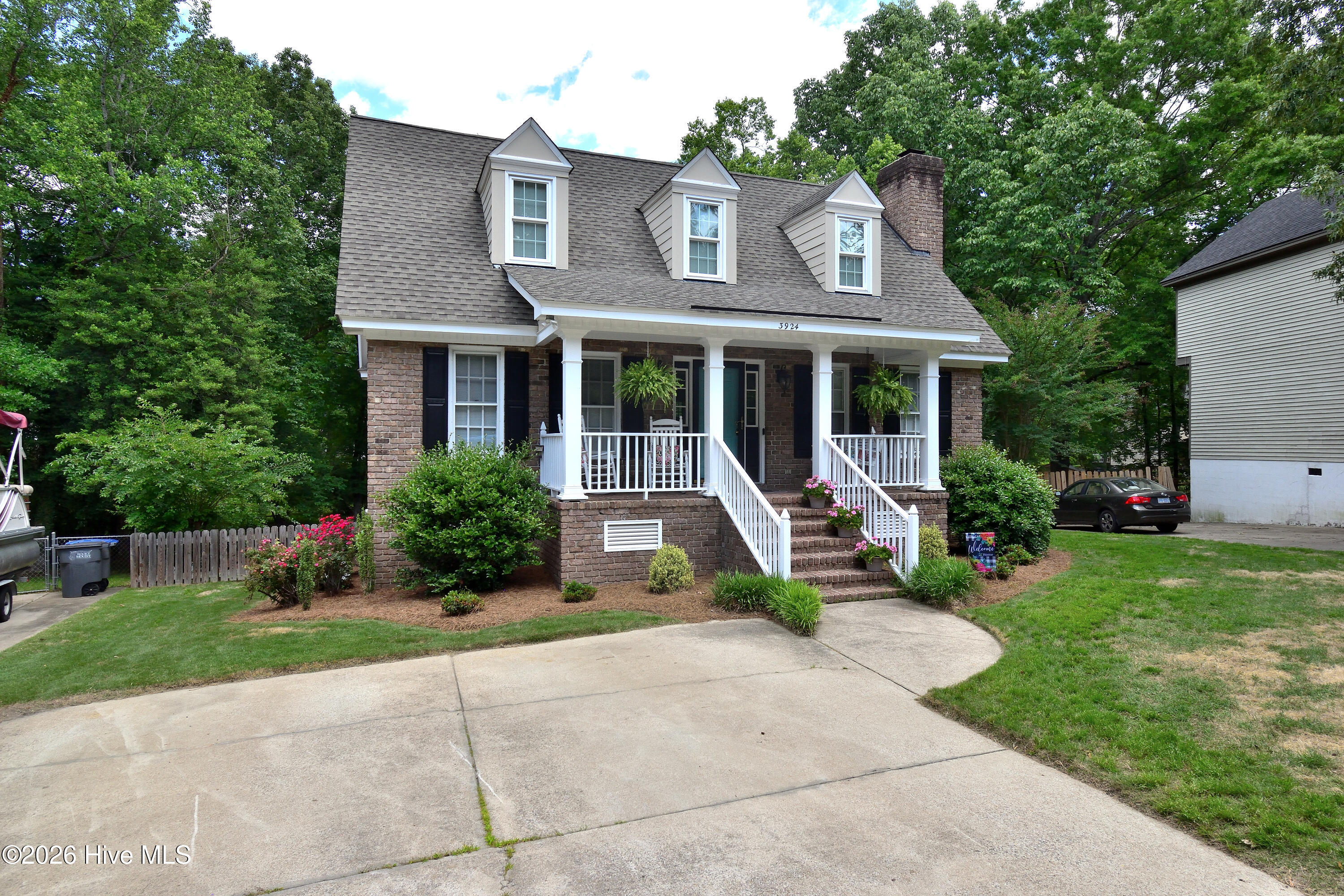 3924 Crosswinds Drive Property Photo 4