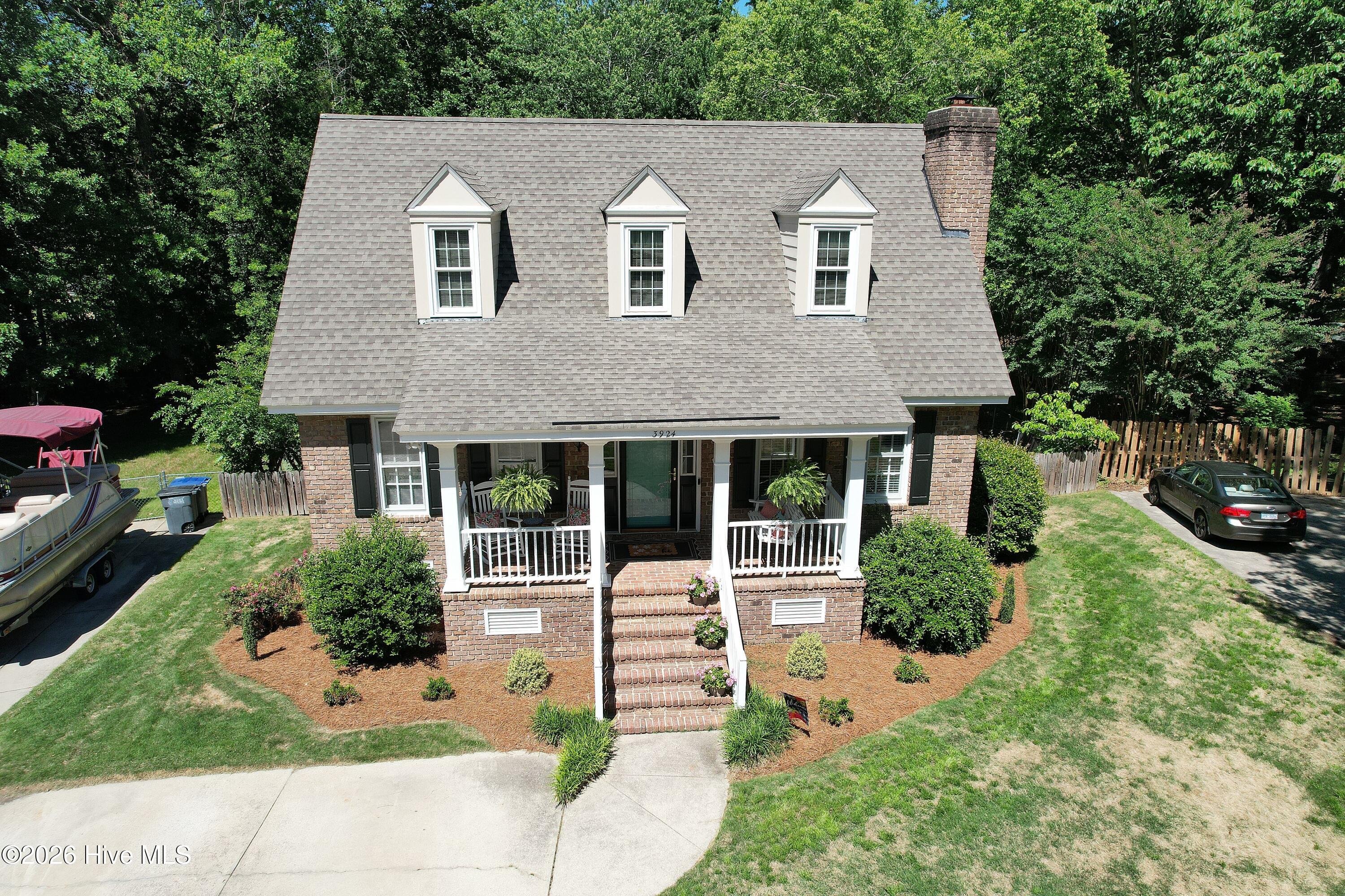 3924 Crosswinds Drive Property Photo 5