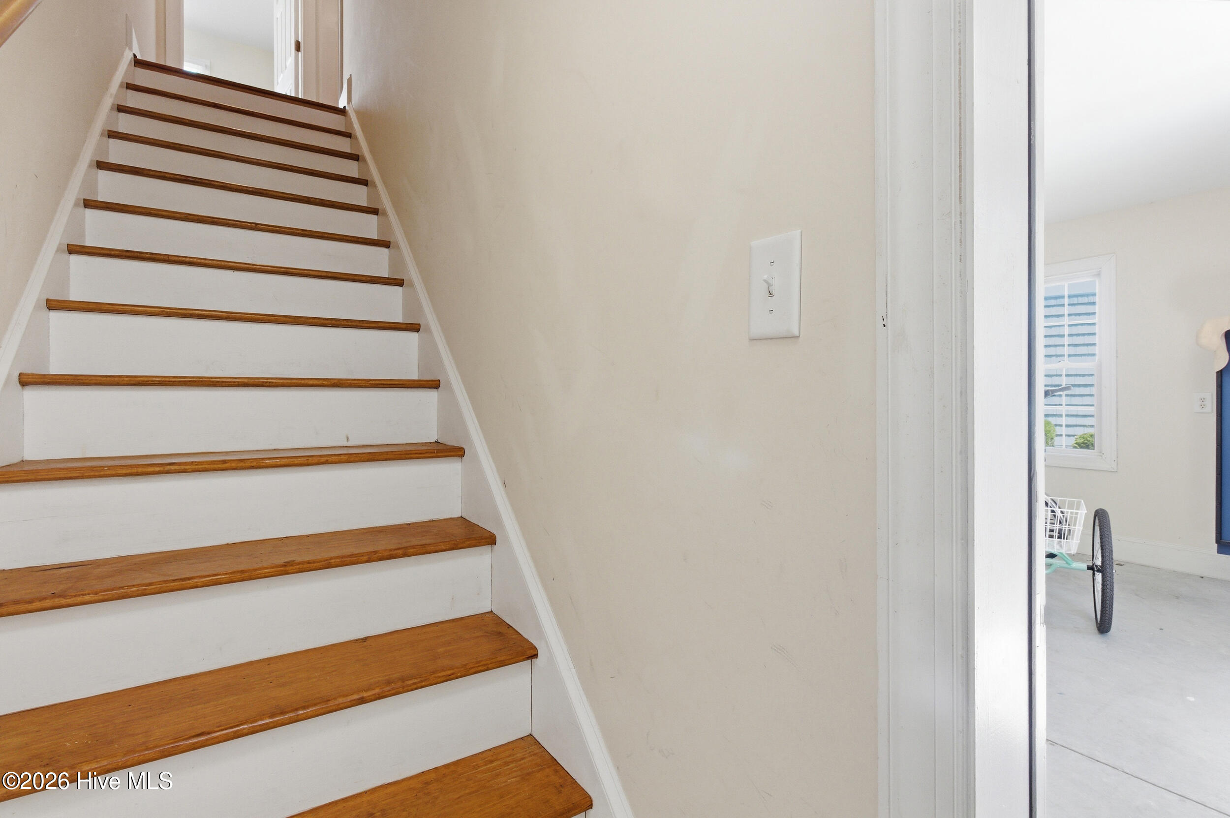 1129 Bennett Road Unit 1b Property Photo 17