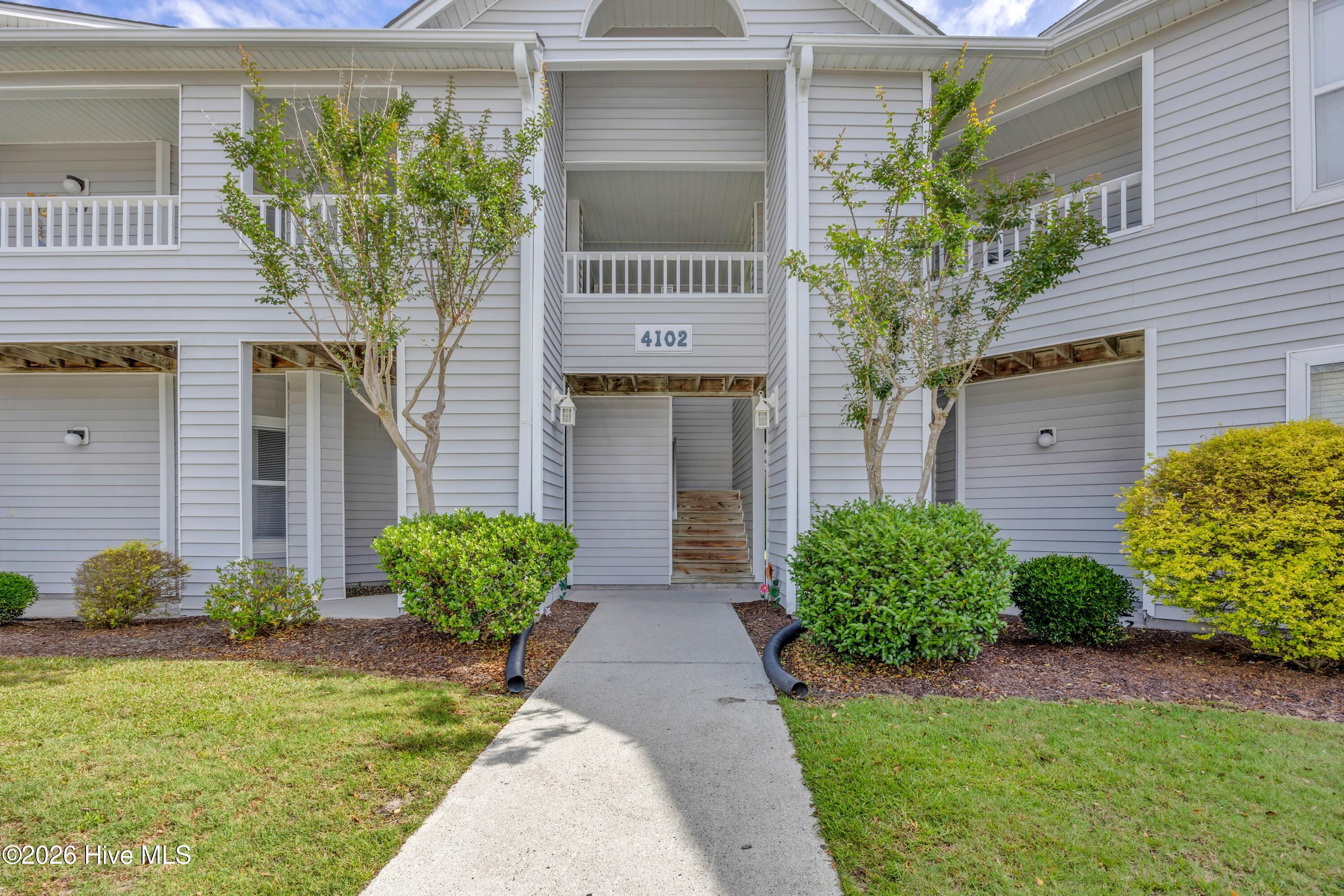4102 Breezewood Drive Apt 101 Property Photo 4