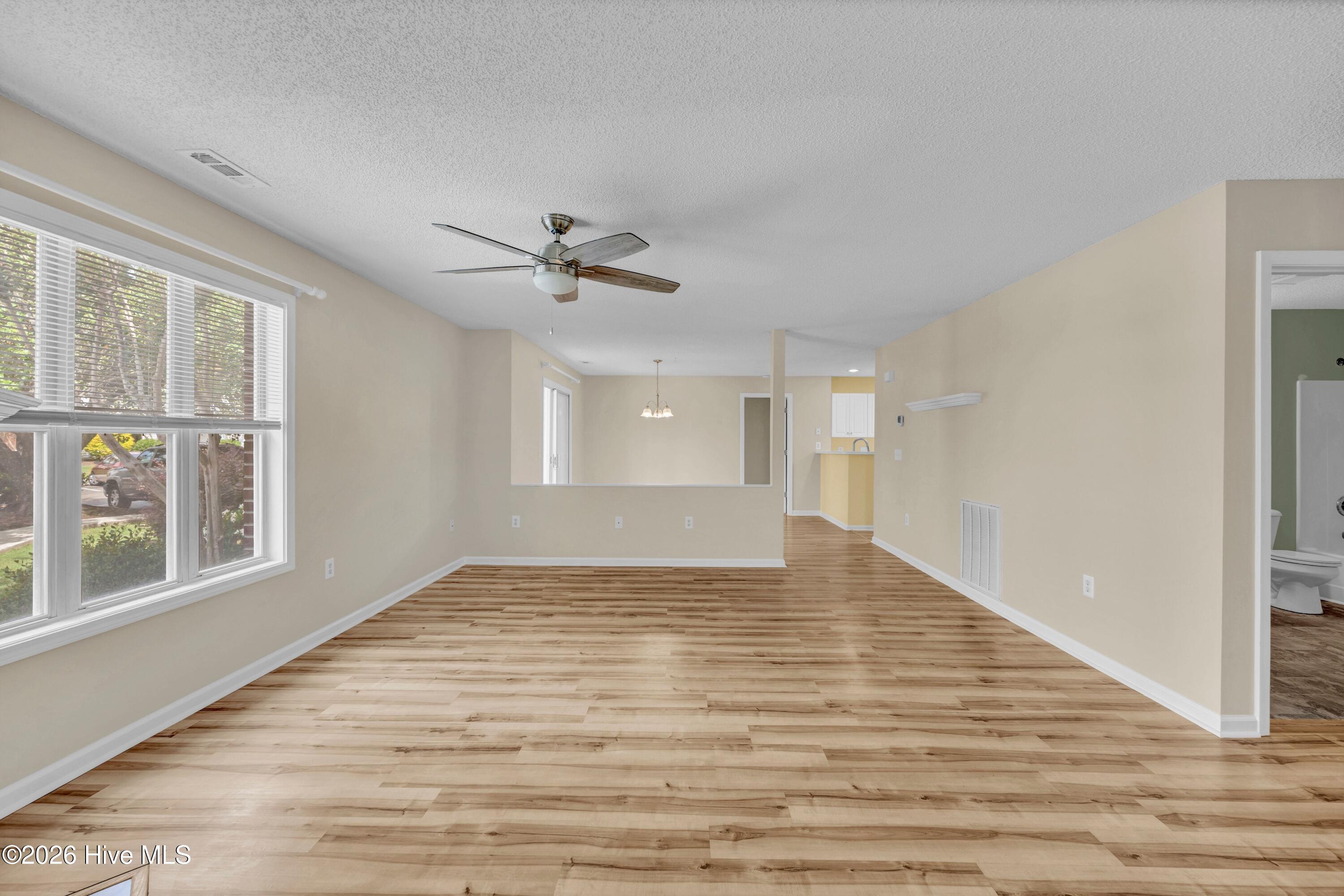 4102 Breezewood Drive Apt 101 Property Photo 12