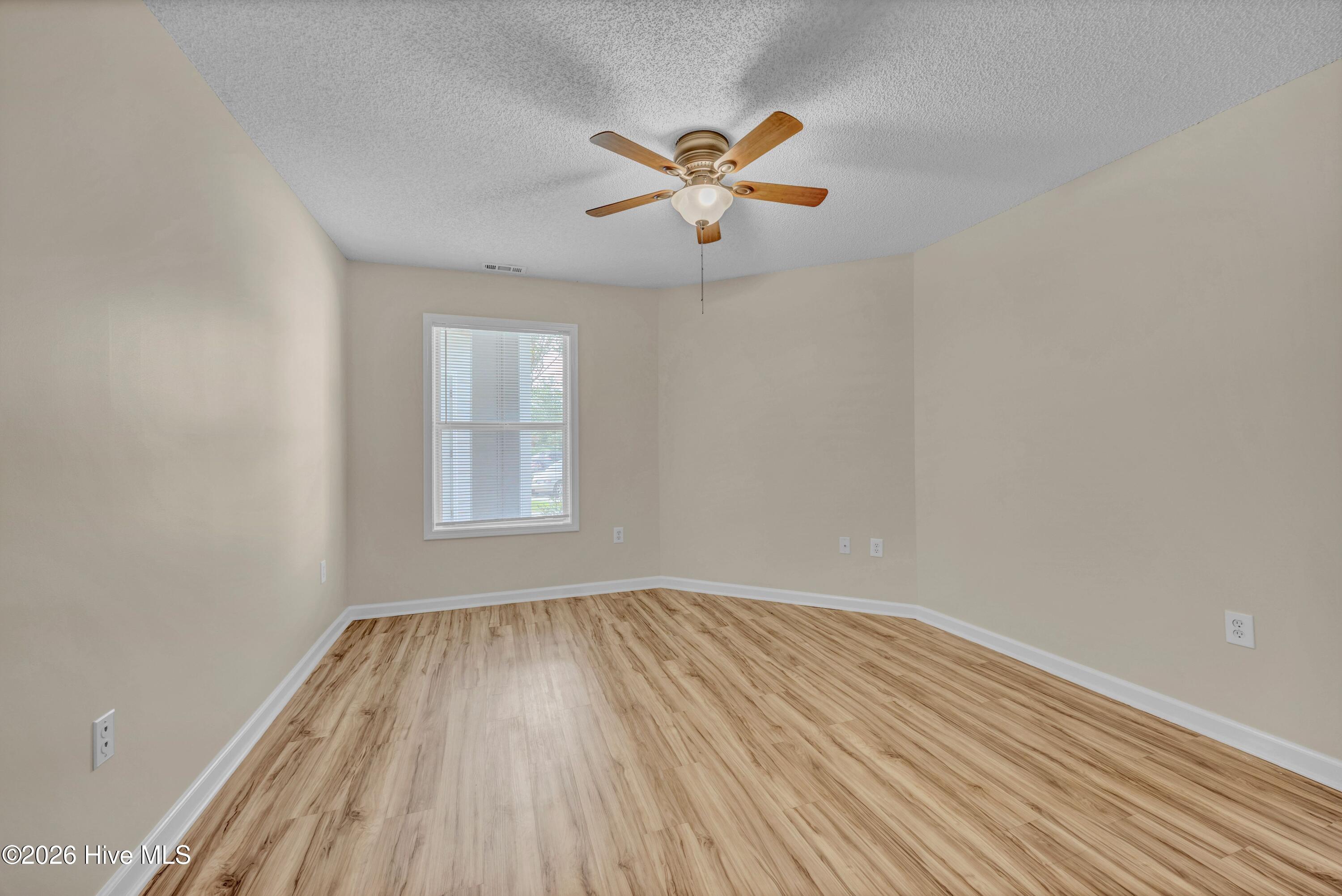 4102 Breezewood Drive Apt 101 Property Photo 20
