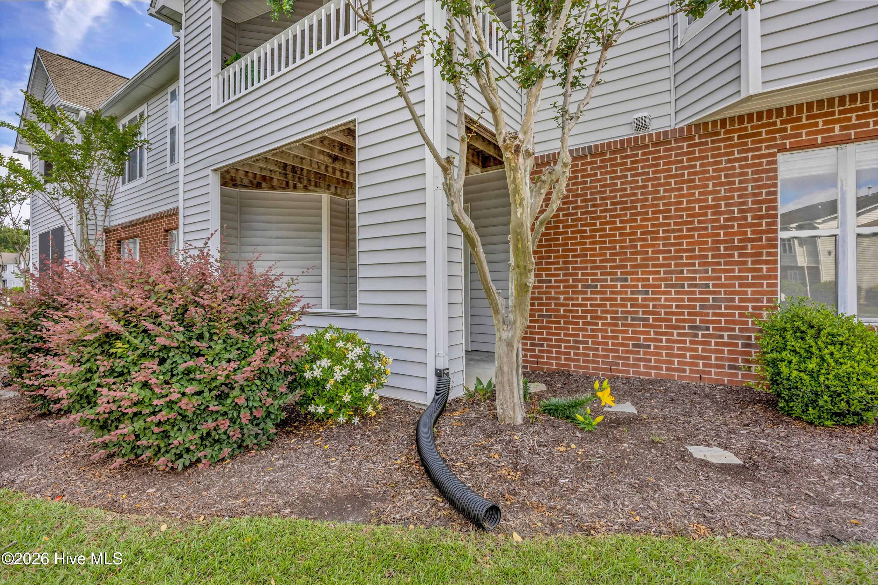 4102 Breezewood Drive Apt 101 Property Photo 27