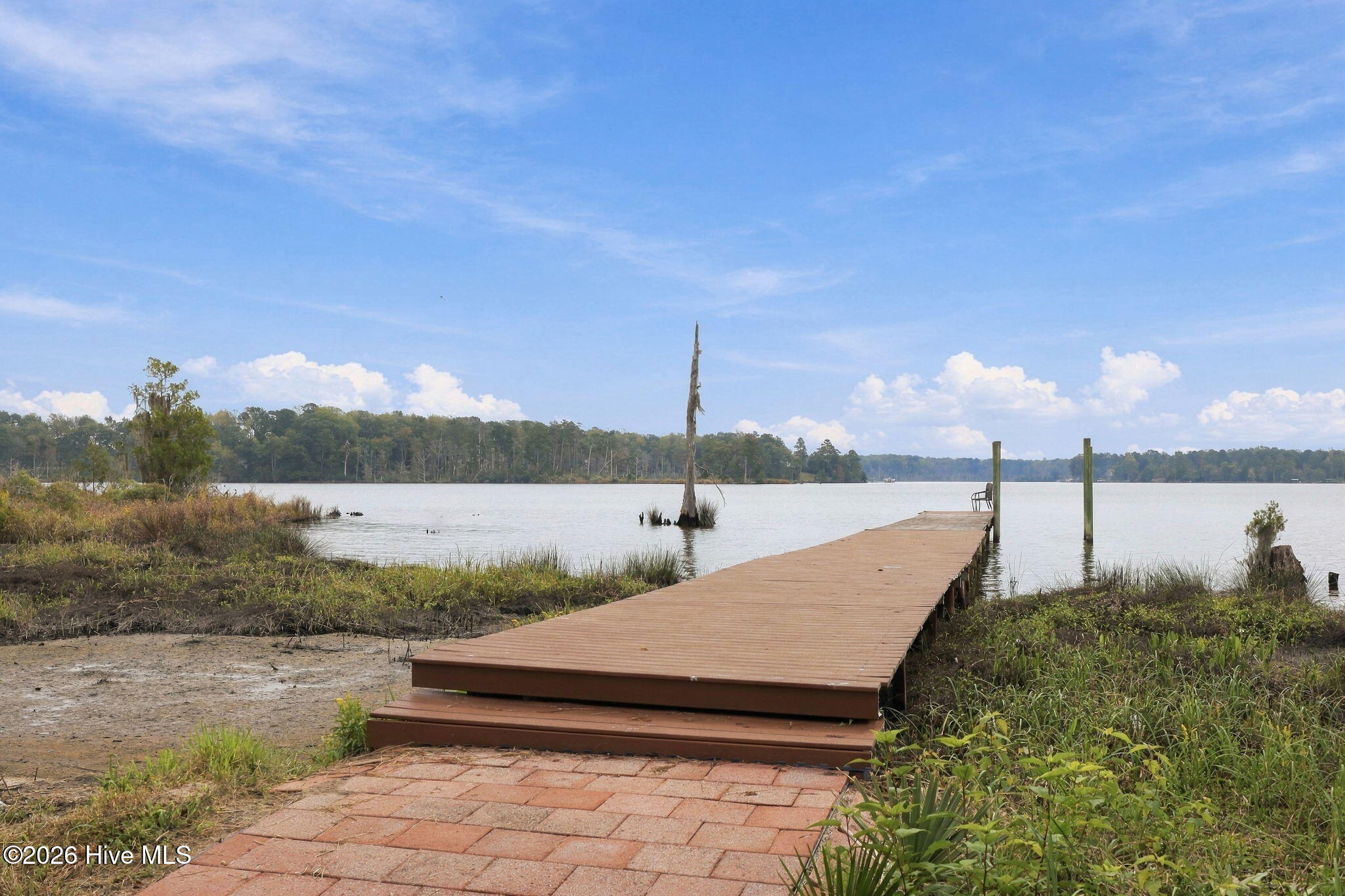 516 Long Point Road Property Photo 4