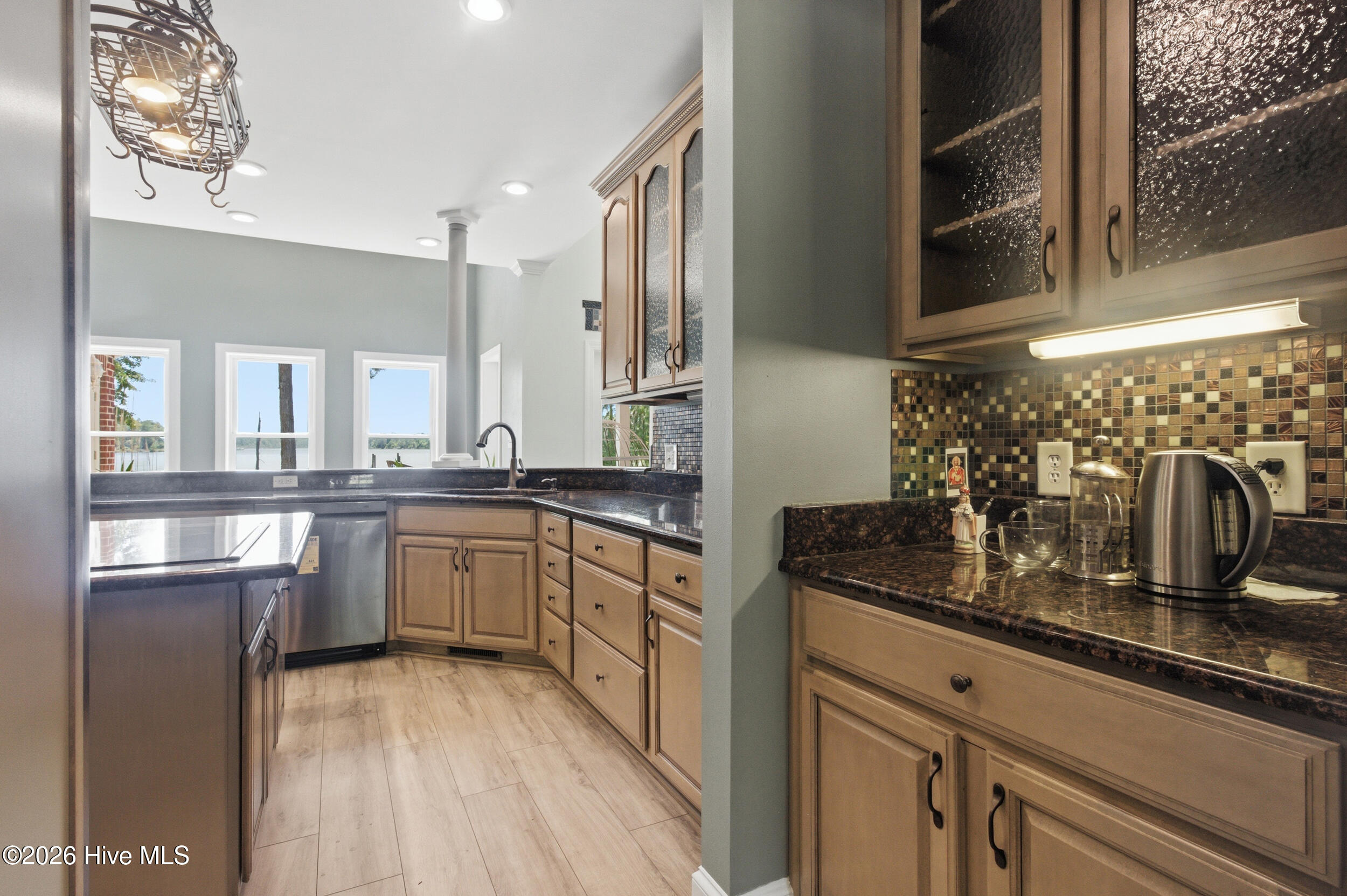 516 Long Point Road Property Photo 12